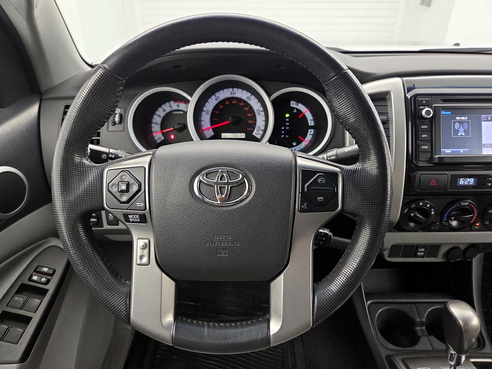 Thumbnail: 2014 Toyota Tacoma - 10