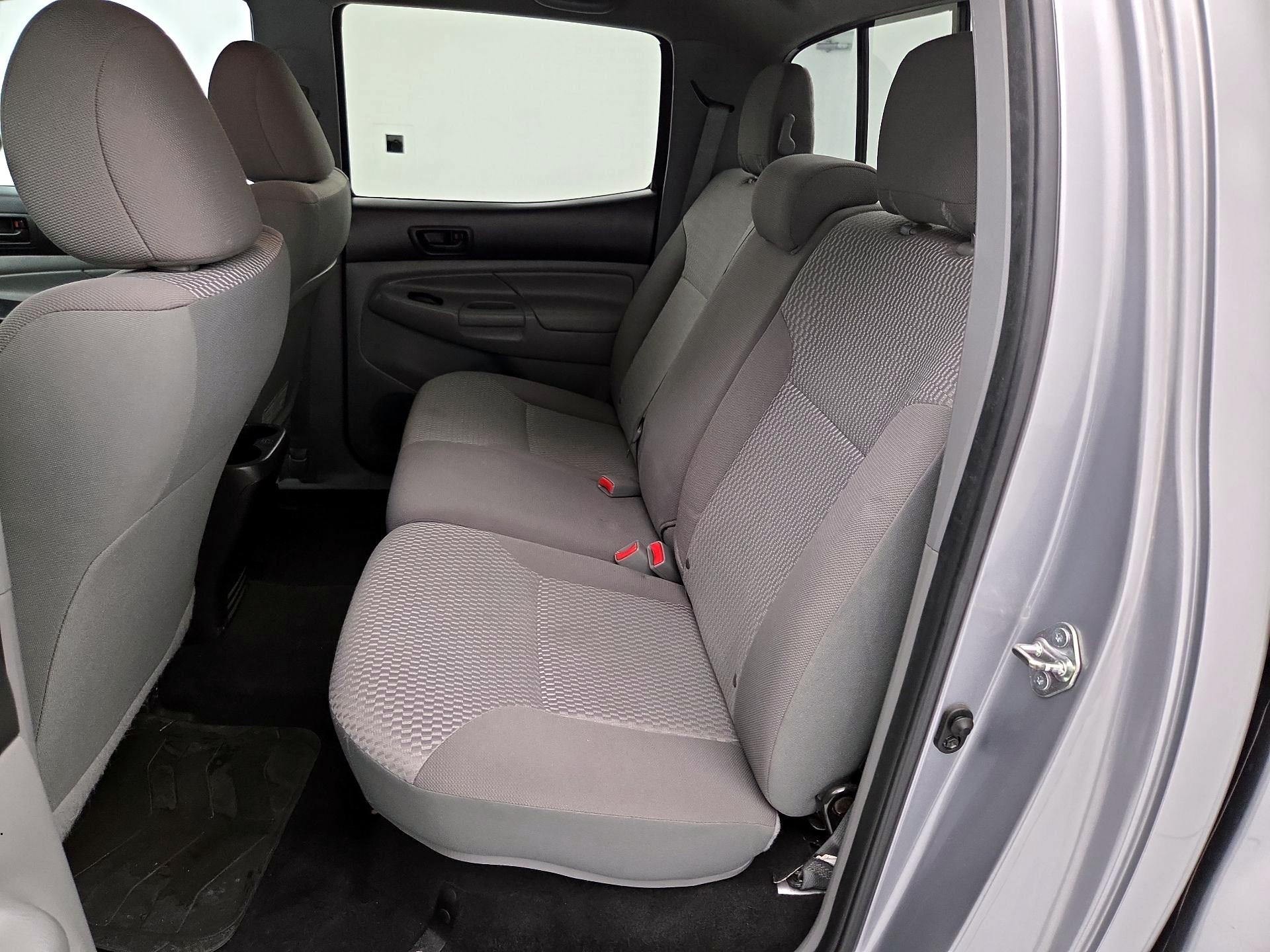 Thumbnail: 2014 Toyota Tacoma - 19