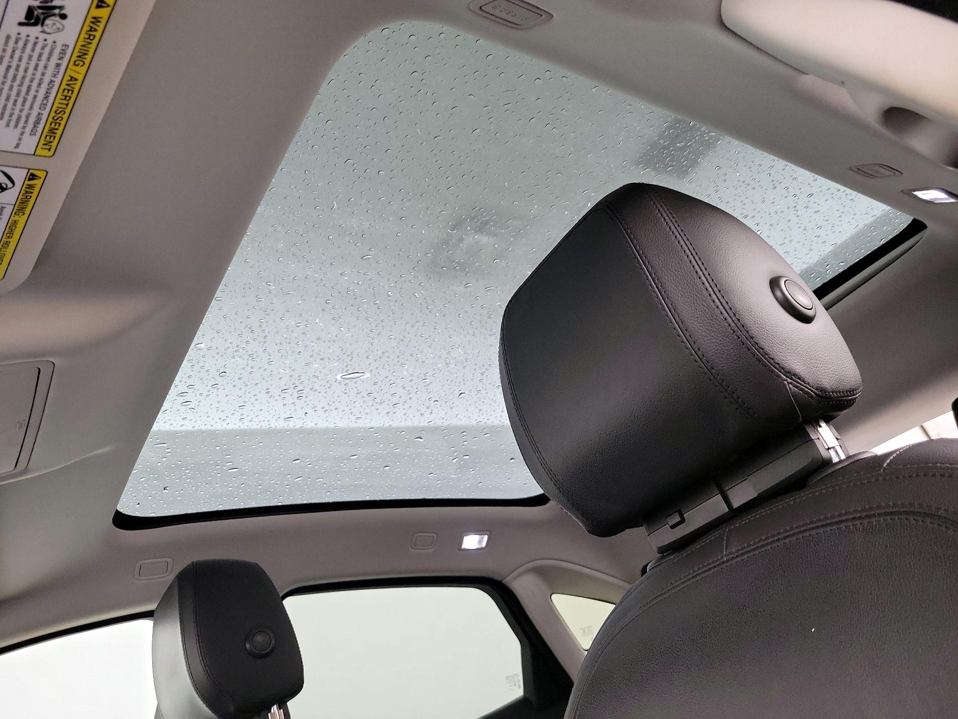 Thumbnail: 2019 Jaguar E-Pace - 20