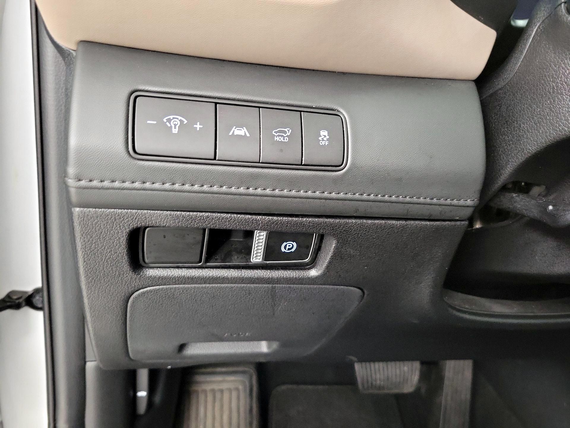 Thumbnail: 2023 Hyundai Santa Fe - 13