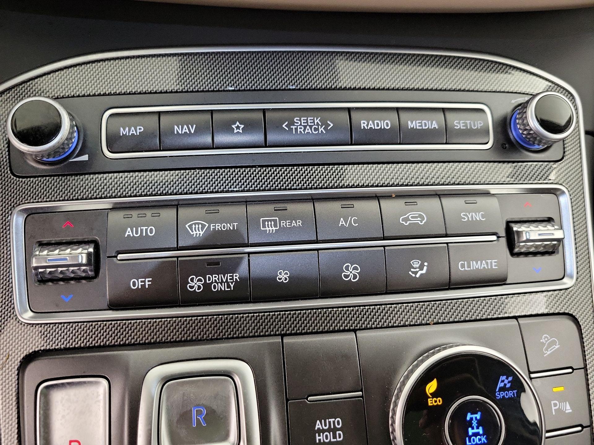 Thumbnail: 2023 Hyundai Santa Fe - 17