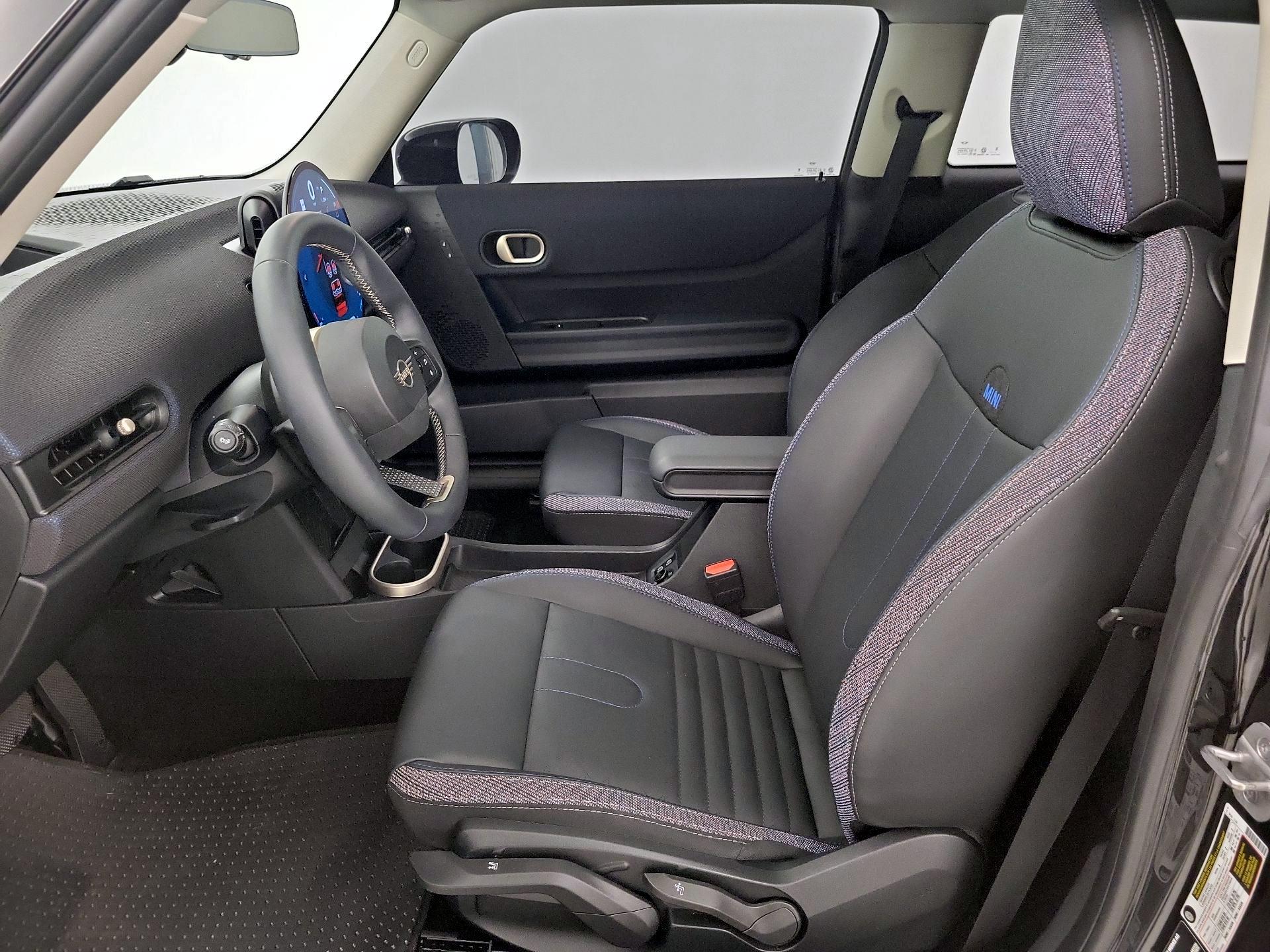 Thumbnail: 2025 MINI Cooper Hardtop - 11