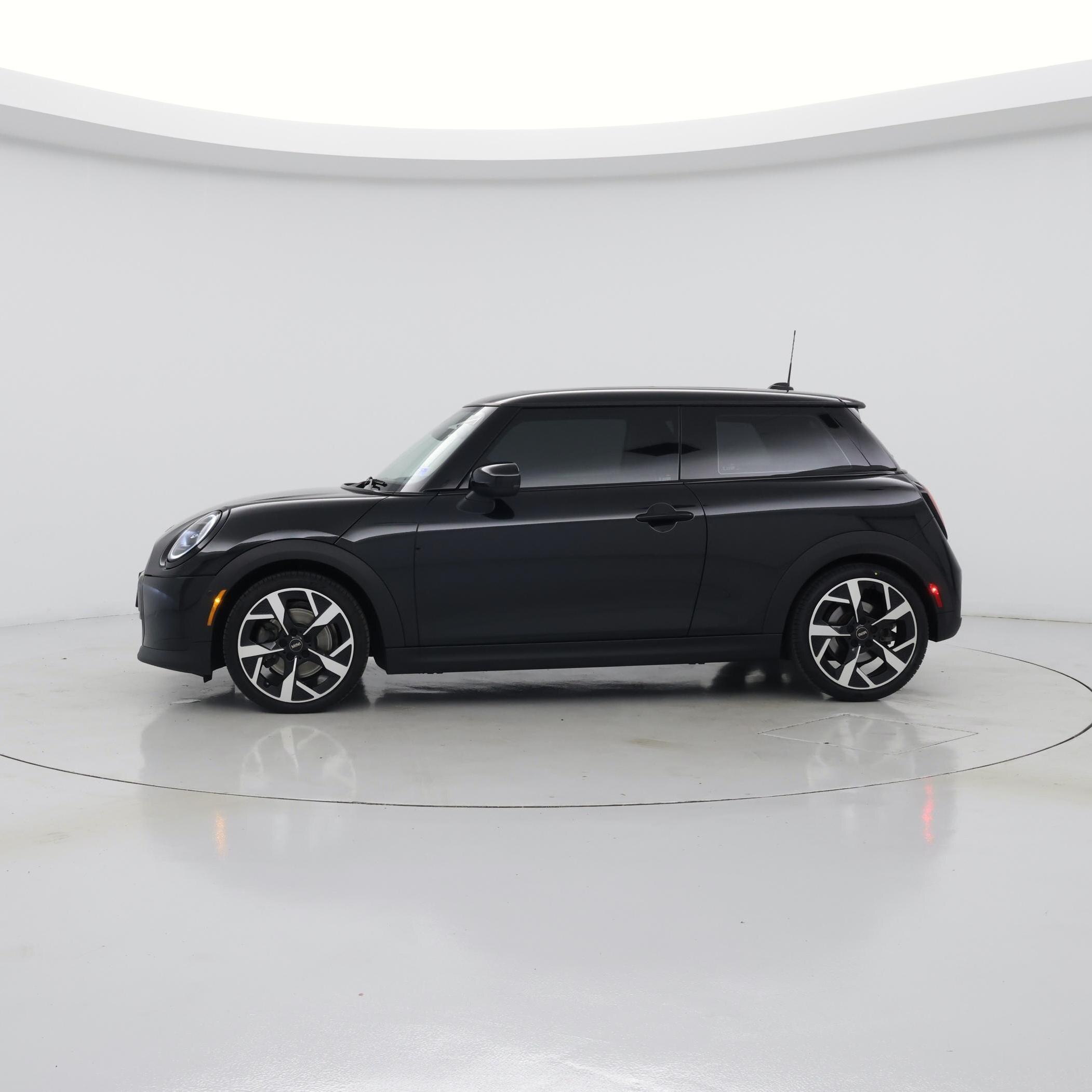 Thumbnail: 2025 MINI Cooper Hardtop - 3
