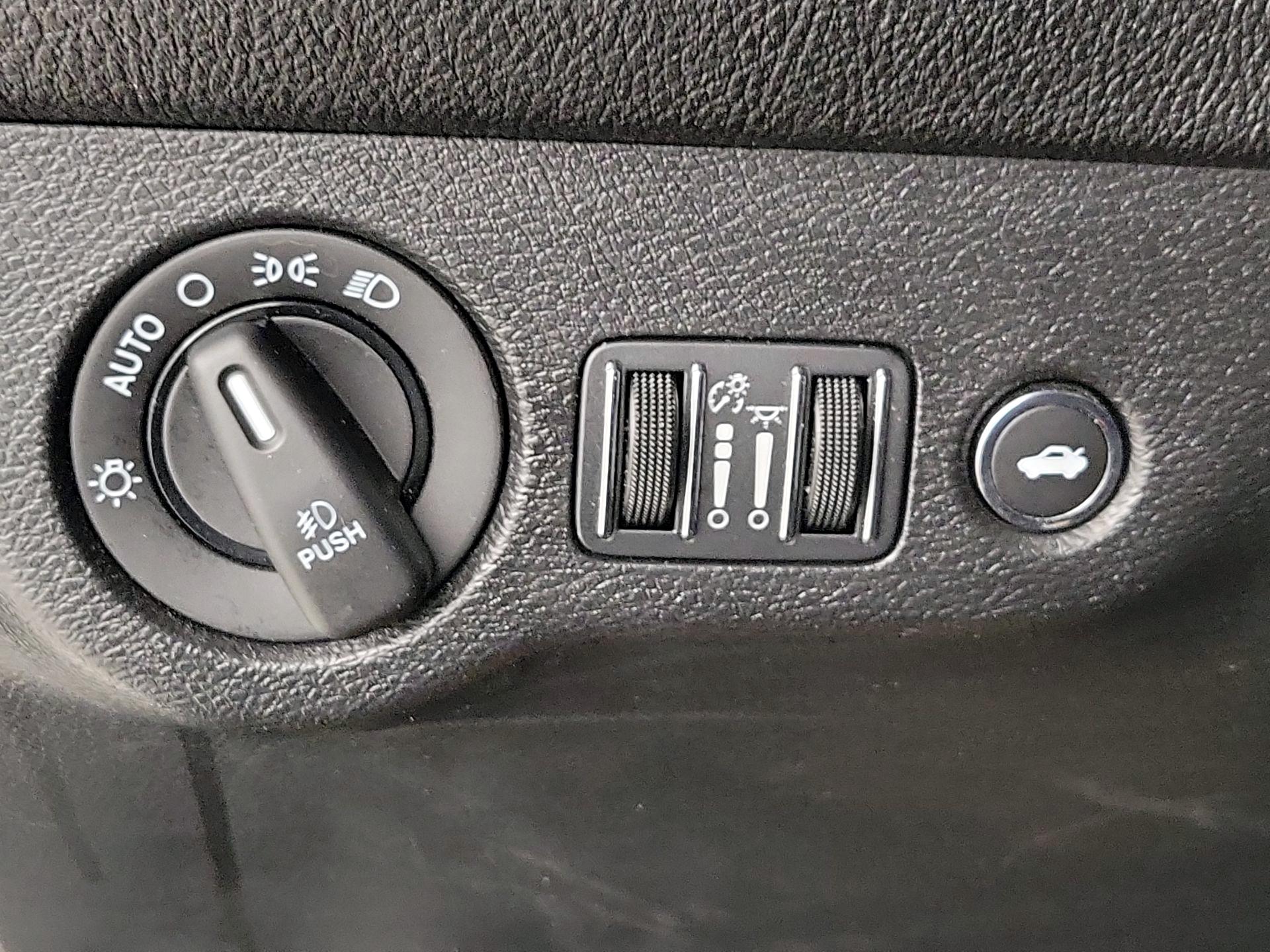 Thumbnail: 2022 Dodge Challenger - 13