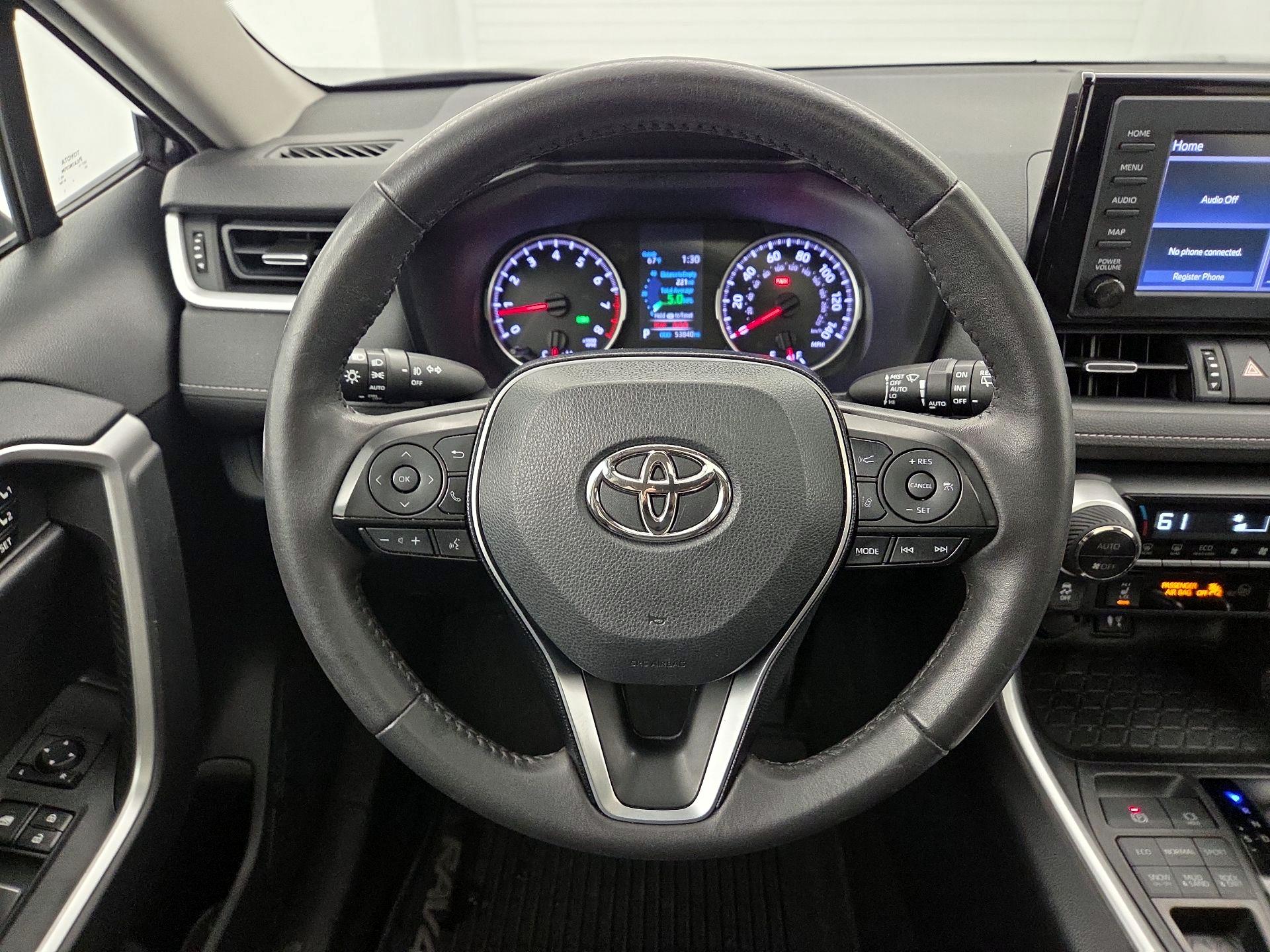 Thumbnail: 2019 Toyota RAV4 - 10