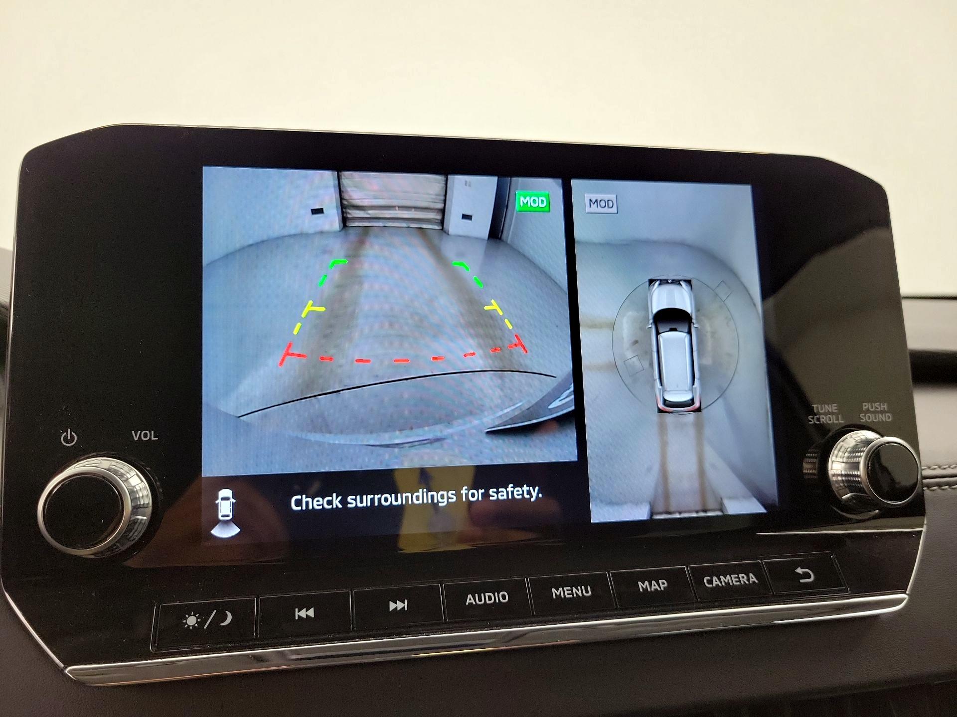 Thumbnail: 2022 Mitsubishi Outlander - 15