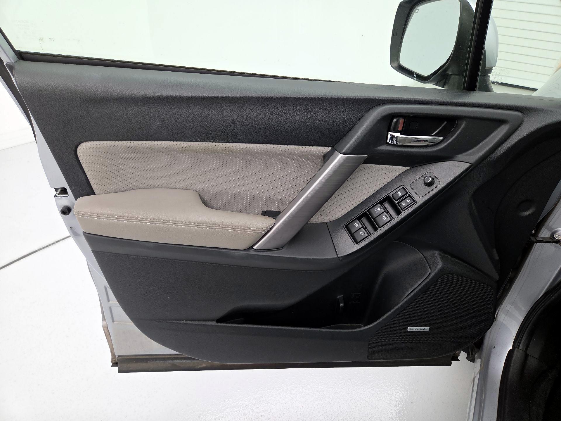Thumbnail: 2016 Subaru Forester - 12