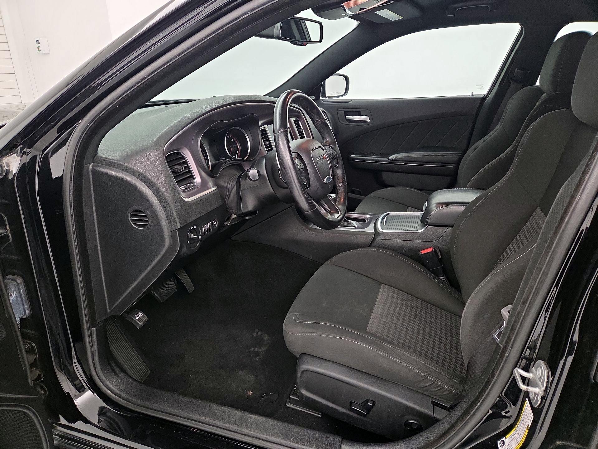 Thumbnail: 2019 Dodge Charger - 11