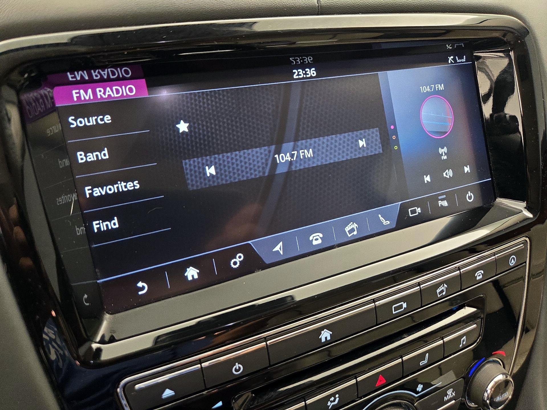 Thumbnail: 2019 Jaguar XJ - 16