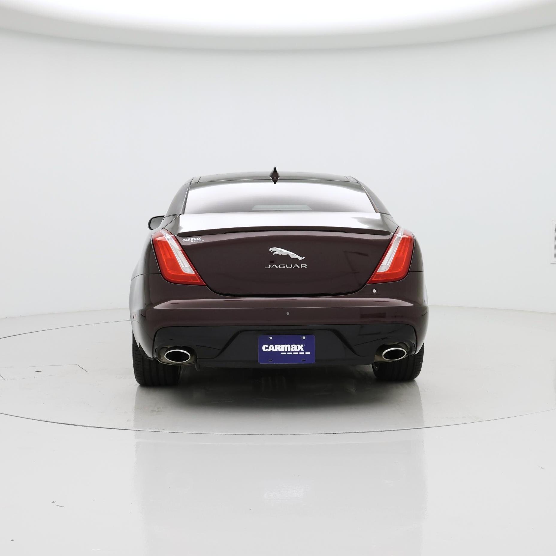 Thumbnail: 2019 Jaguar XJ - 6