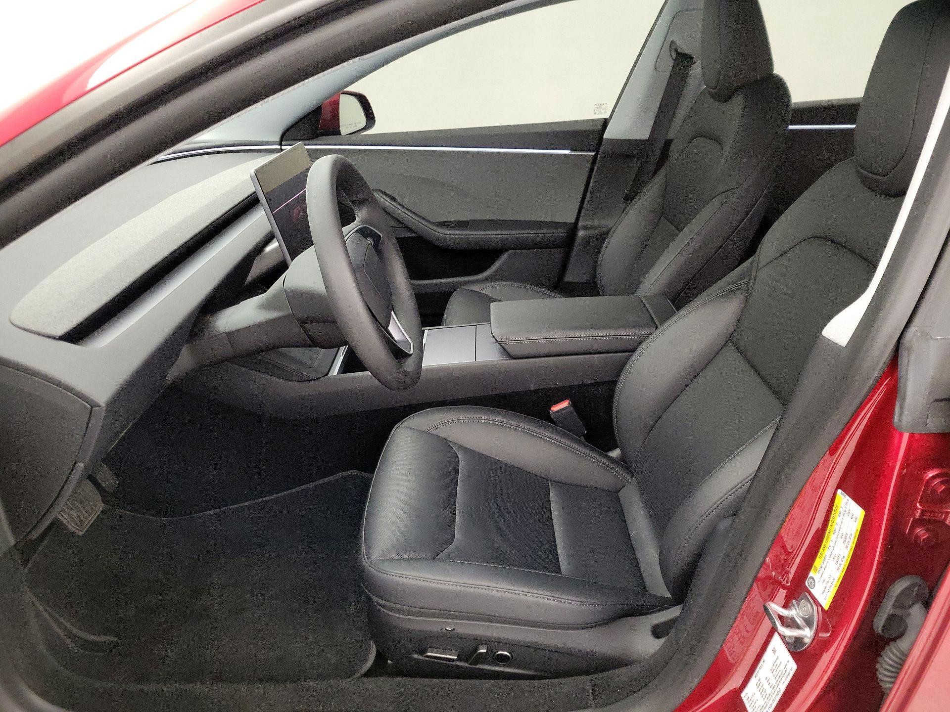 Thumbnail: 2025 Tesla Model 3 - 11