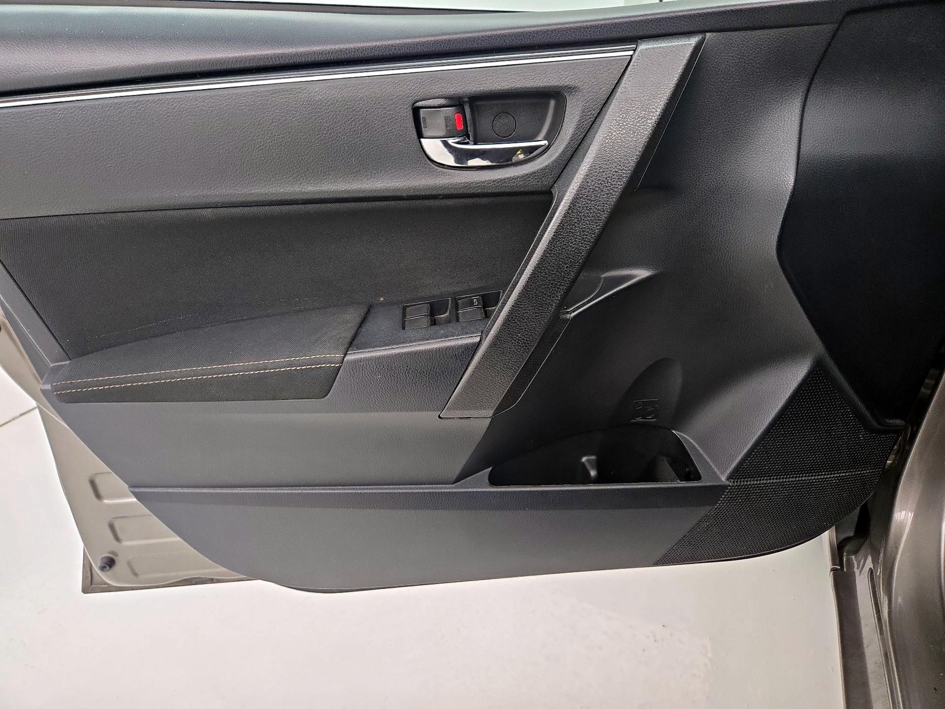 Thumbnail: 2019 Toyota Corolla - 12