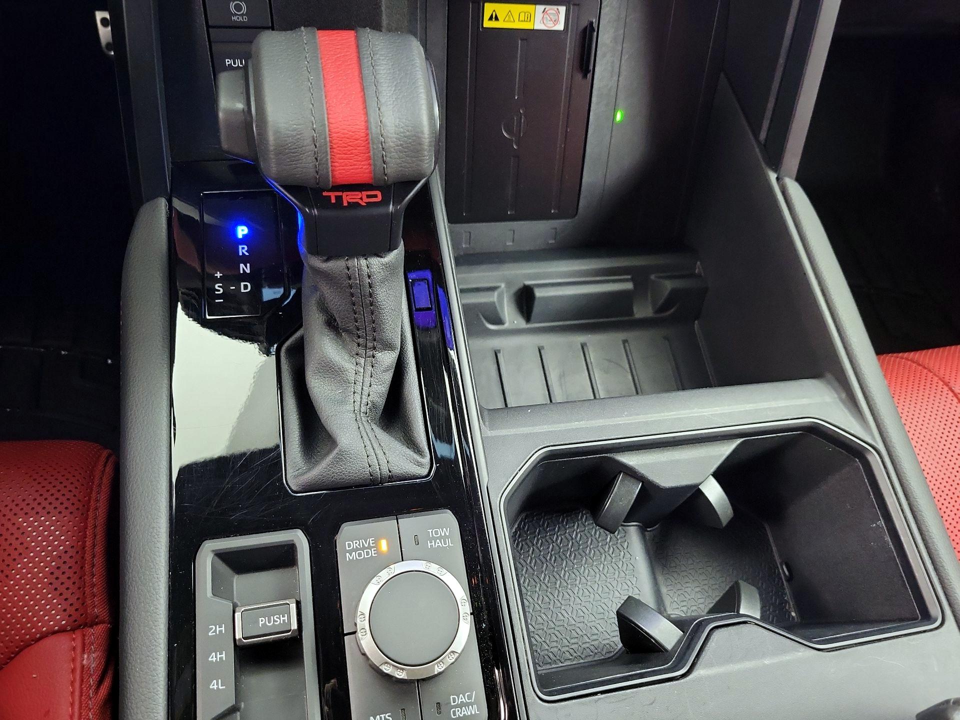 Thumbnail: 2024 Toyota Tundra - 18