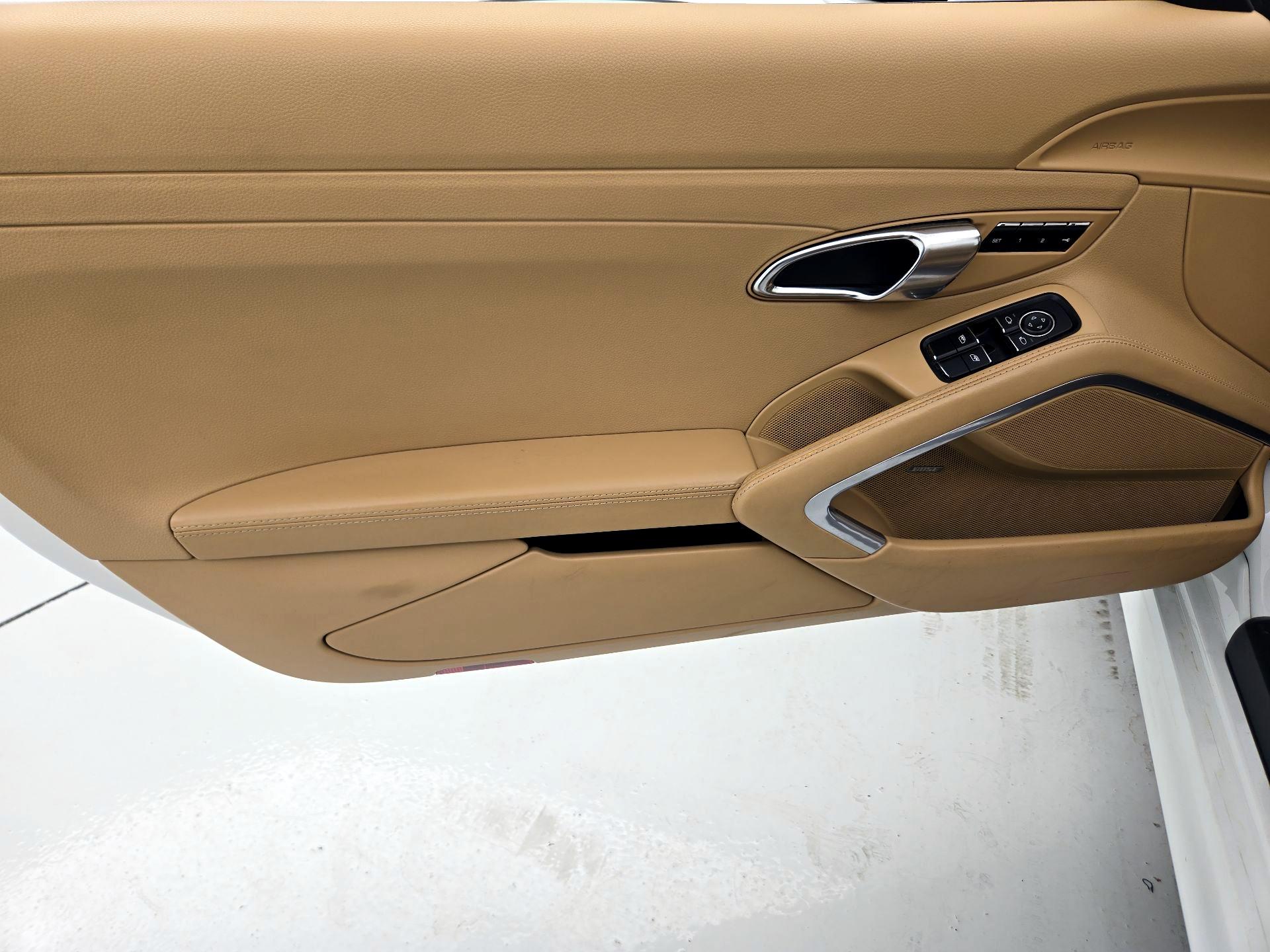 Thumbnail: 2016 Porsche Boxster - 12