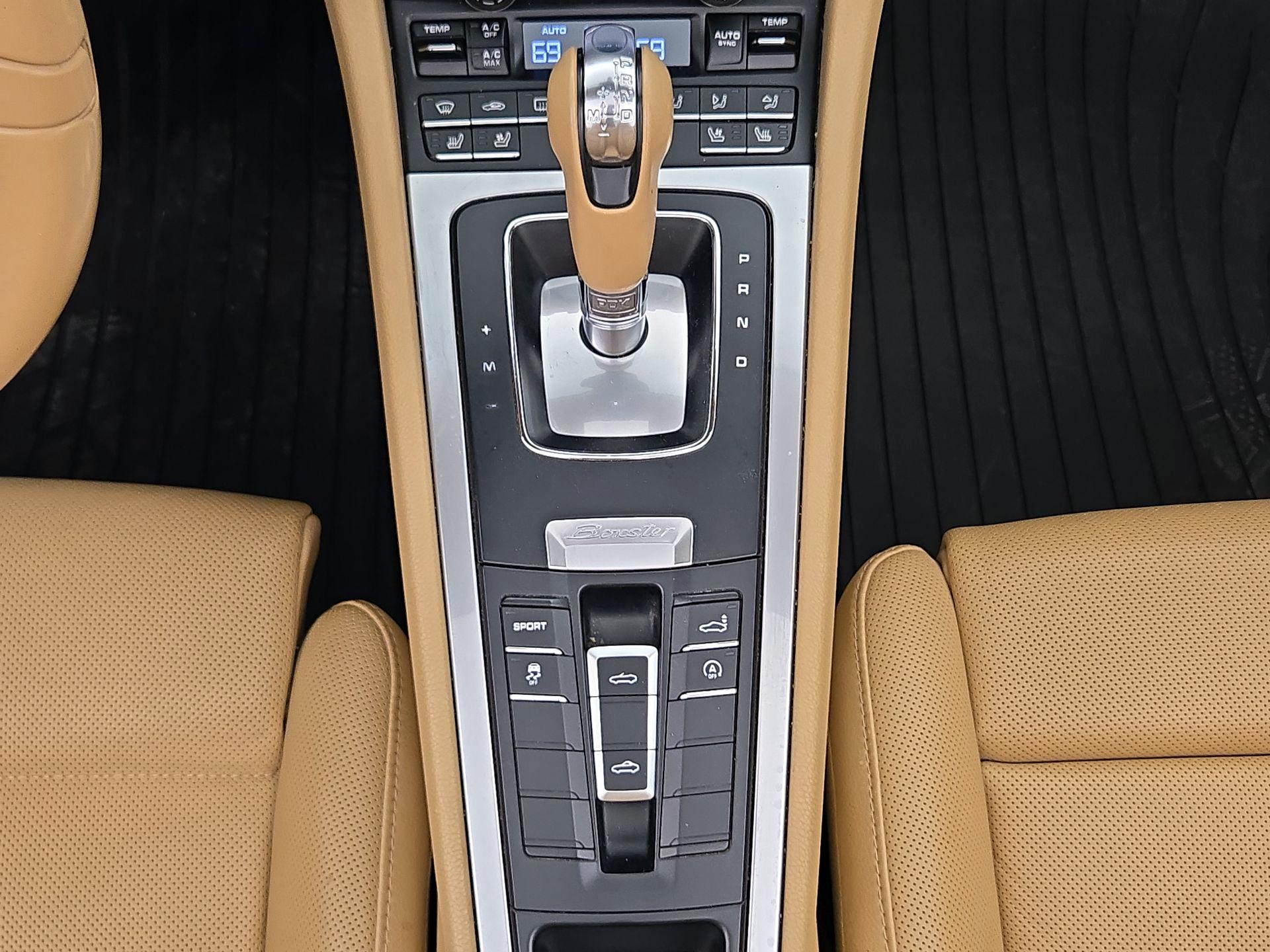 Thumbnail: 2016 Porsche Boxster - 18