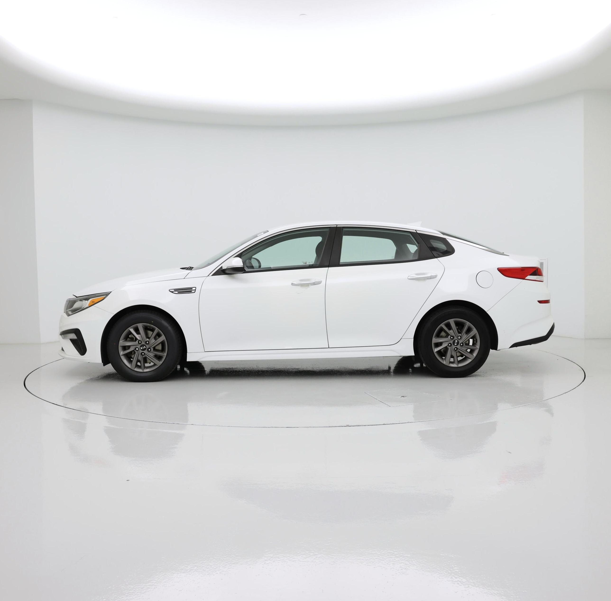 Thumbnail: 2020 Kia Optima - 3