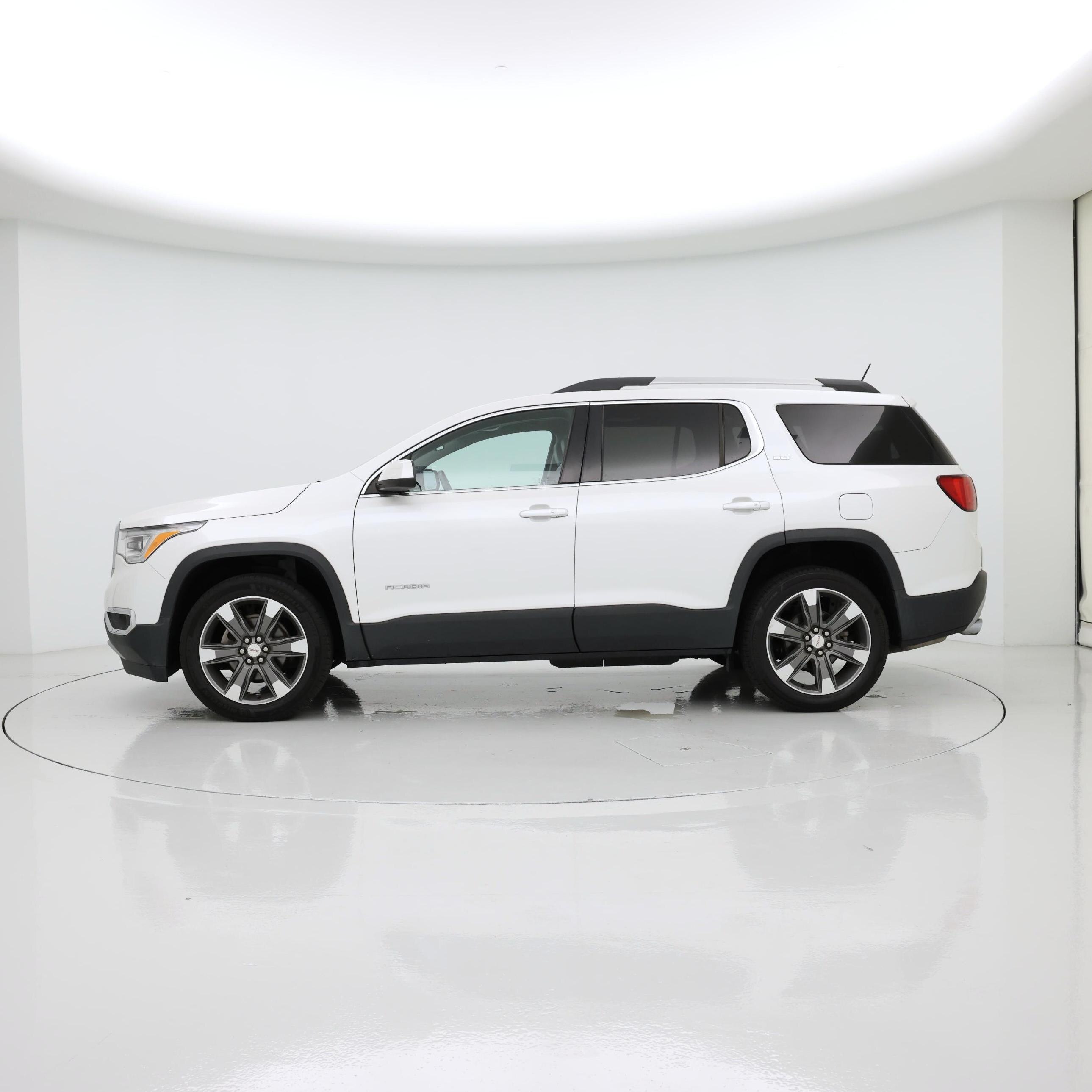 Thumbnail: 2017 GMC Acadia - 3