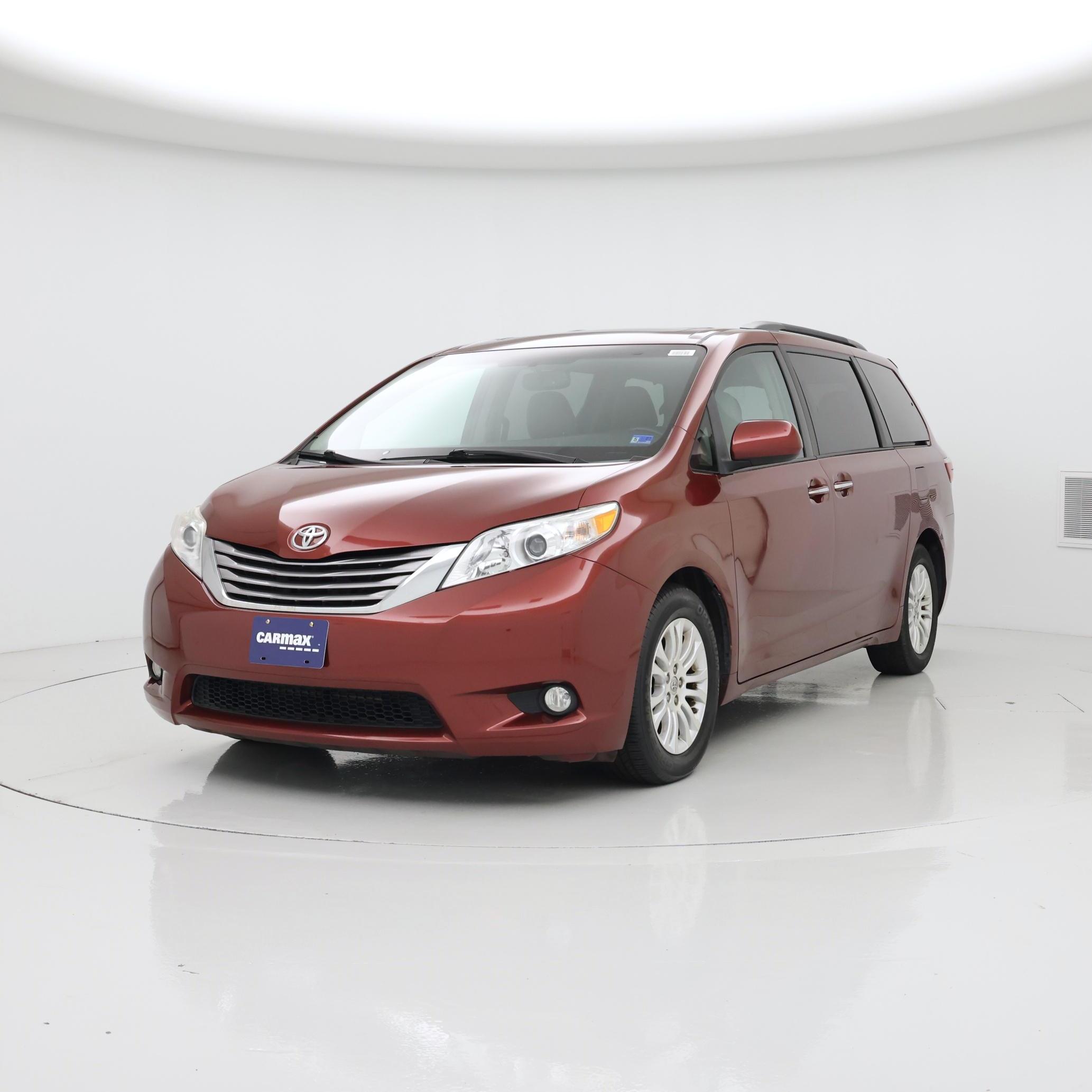Thumbnail: 2016 Toyota Sienna - 4