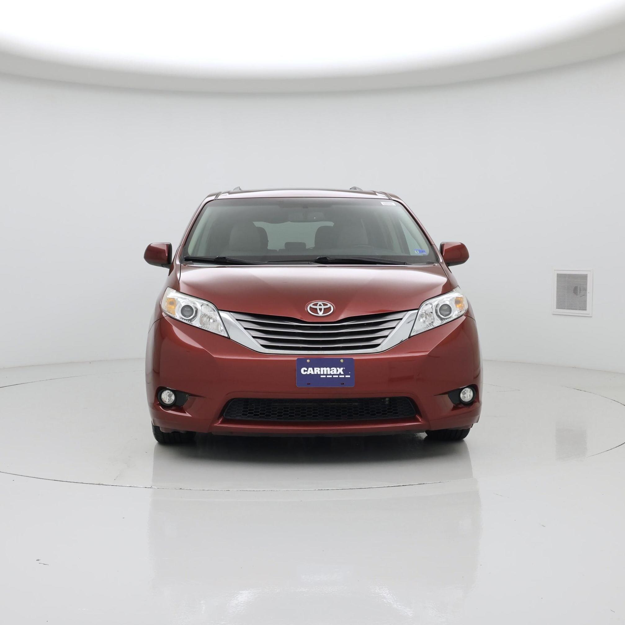 Thumbnail: 2016 Toyota Sienna - 5