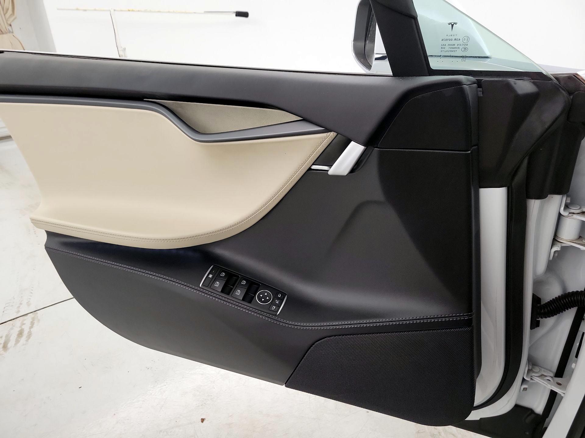 Thumbnail: 2021 Tesla Model S - 12