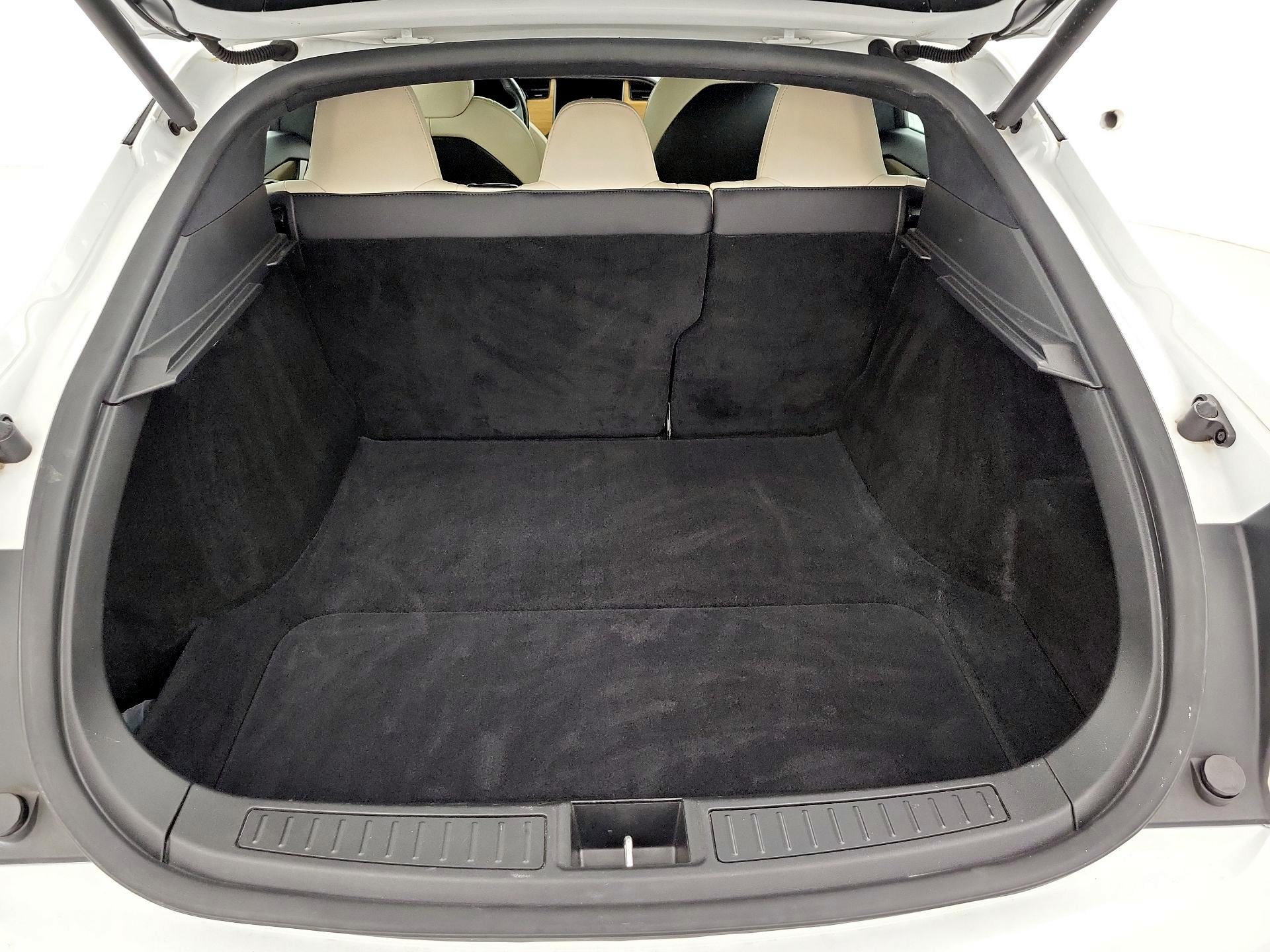 Thumbnail: 2021 Tesla Model S - 20