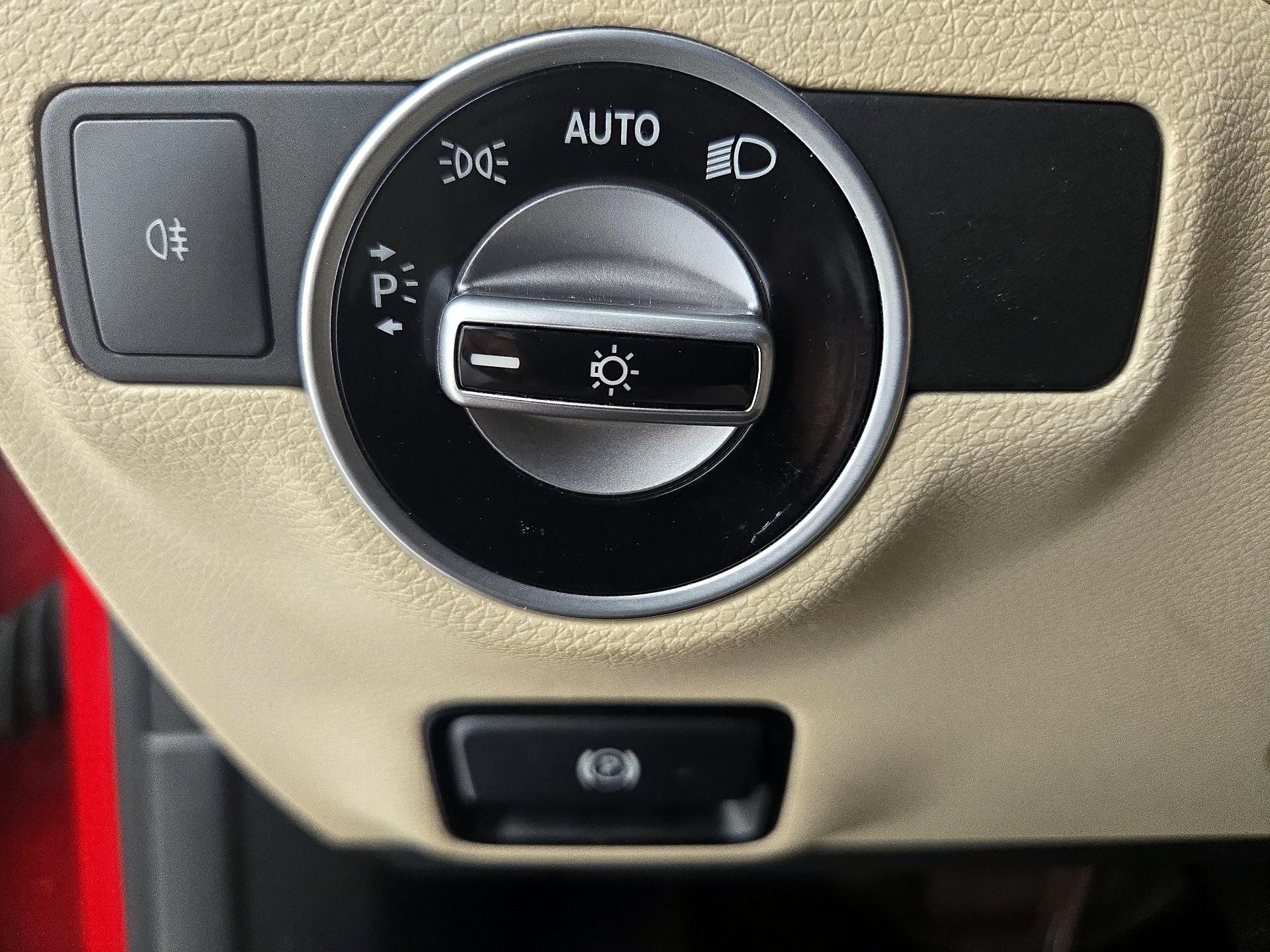 Thumbnail: 2015 Mercedes-Benz CLA - 13