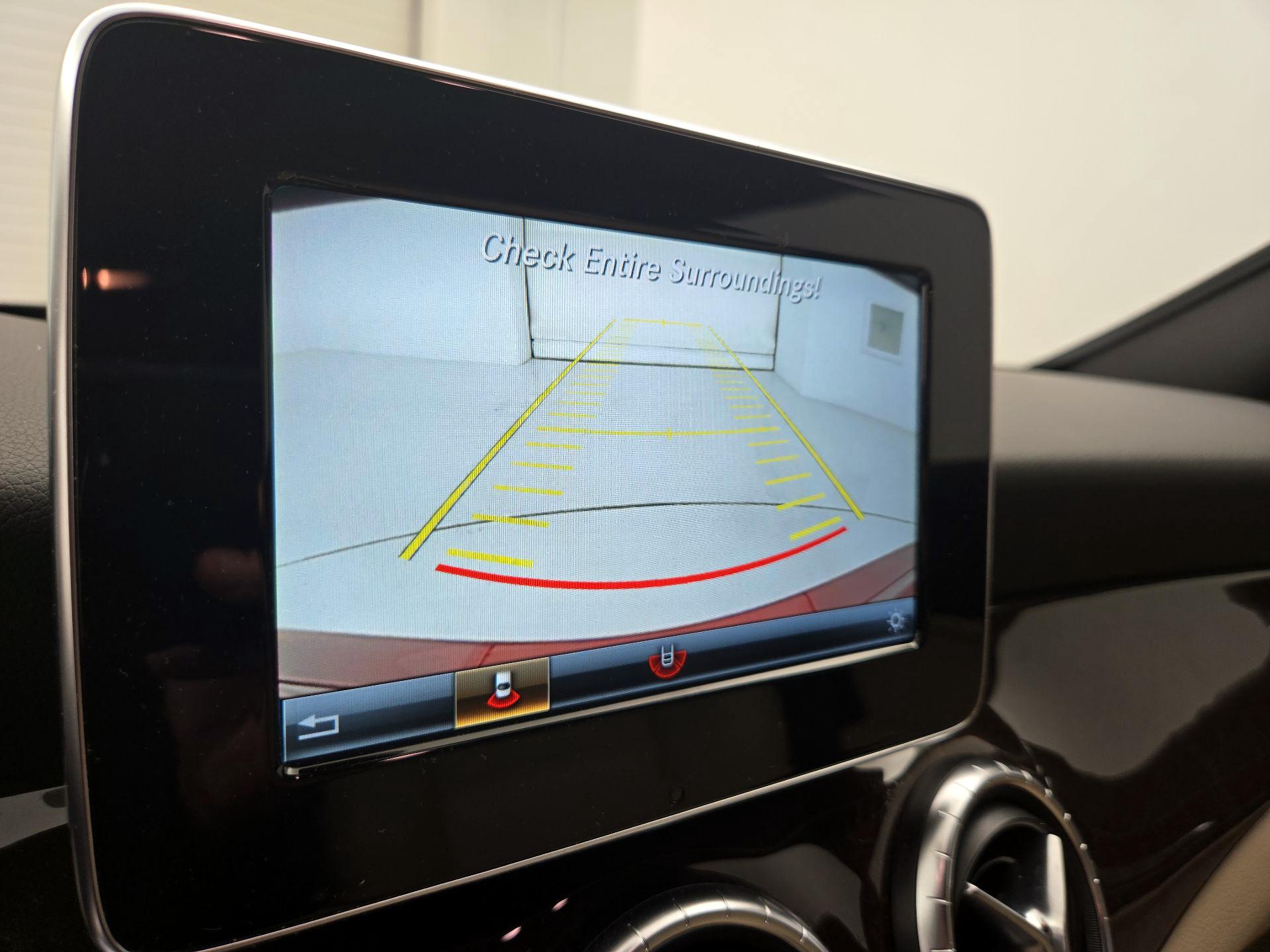 Thumbnail: 2015 Mercedes-Benz CLA - 15