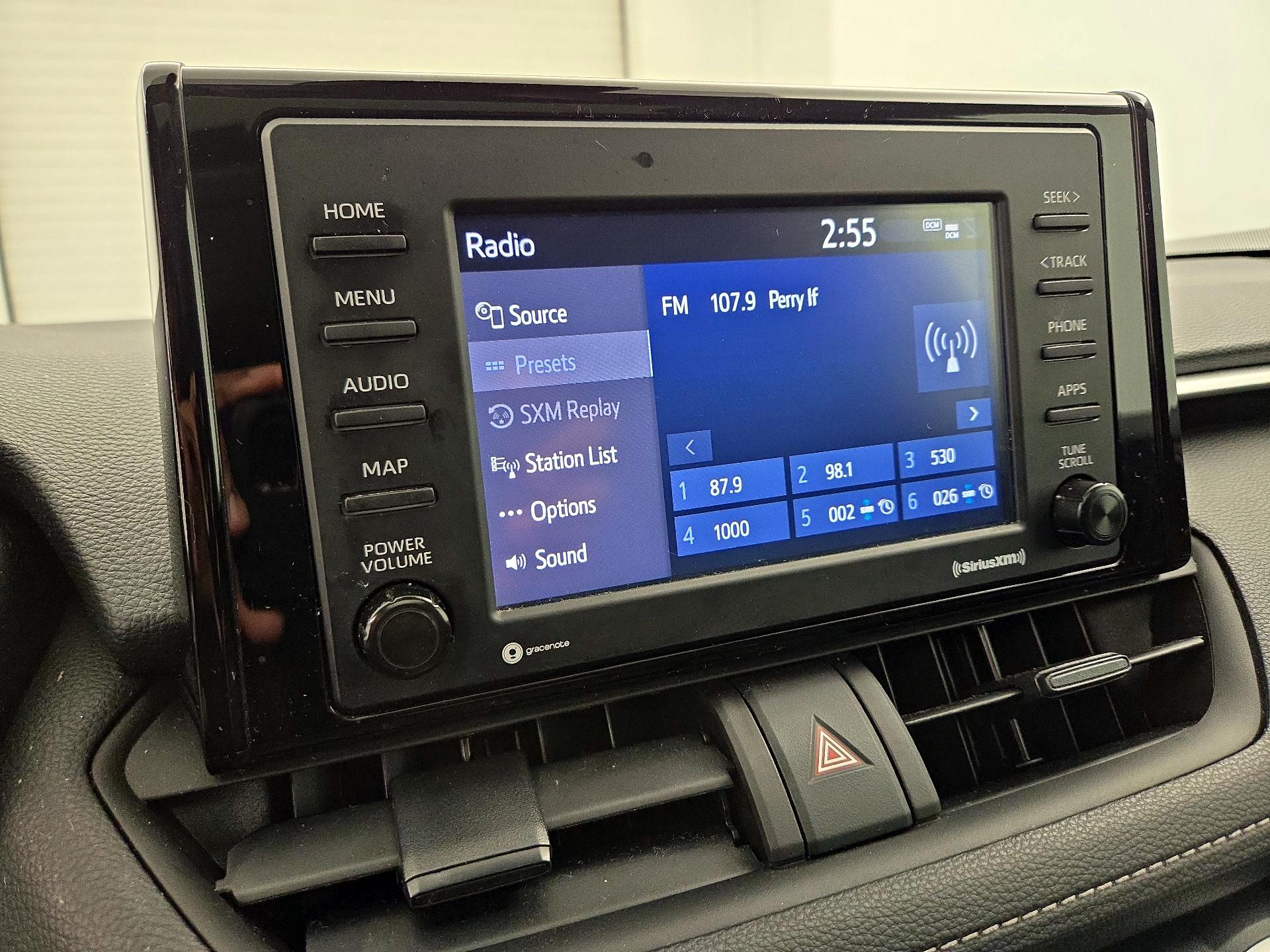 Thumbnail: 2022 Toyota RAV4 - 15