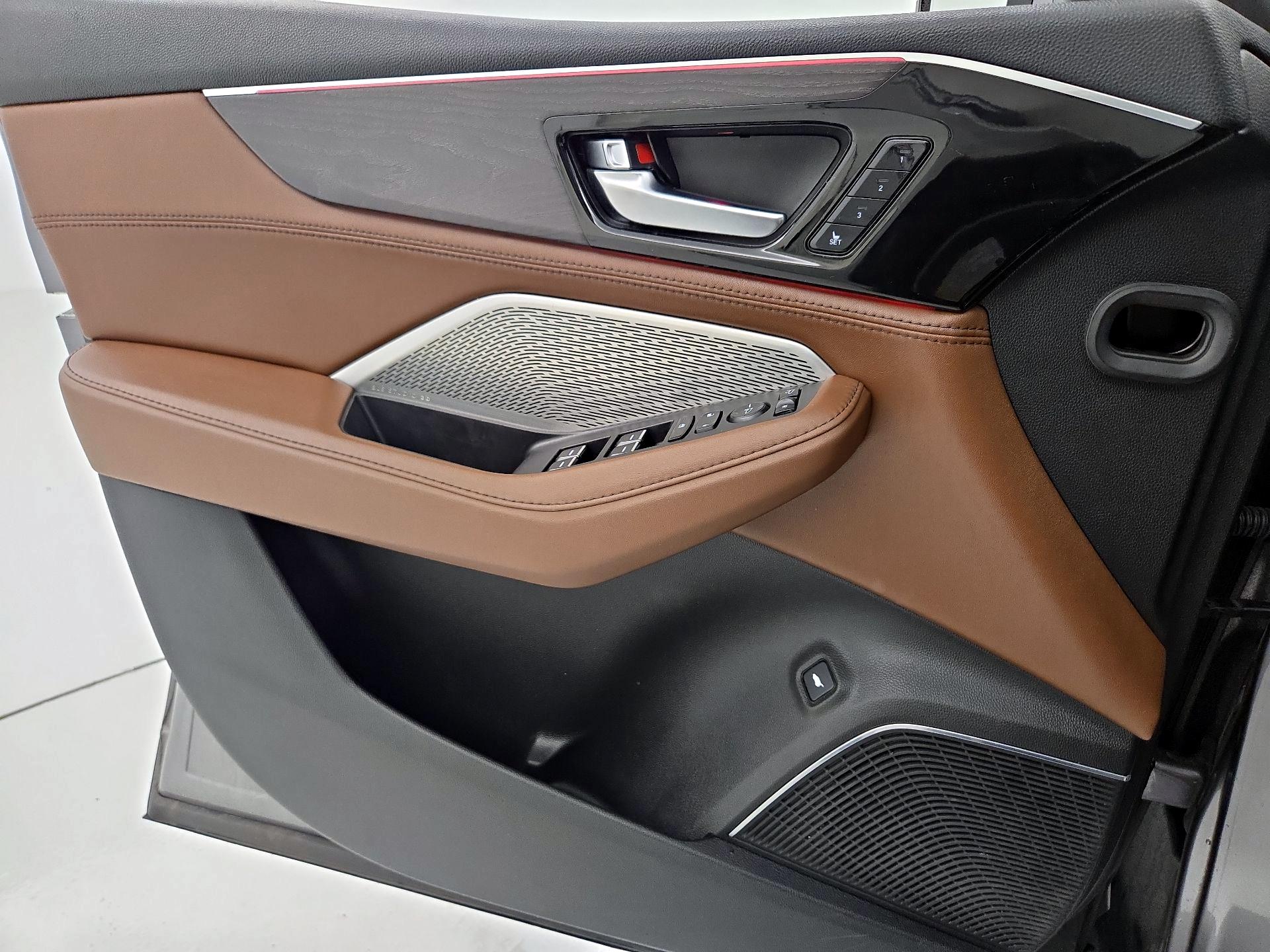 Thumbnail: 2022 Acura MDX - 12