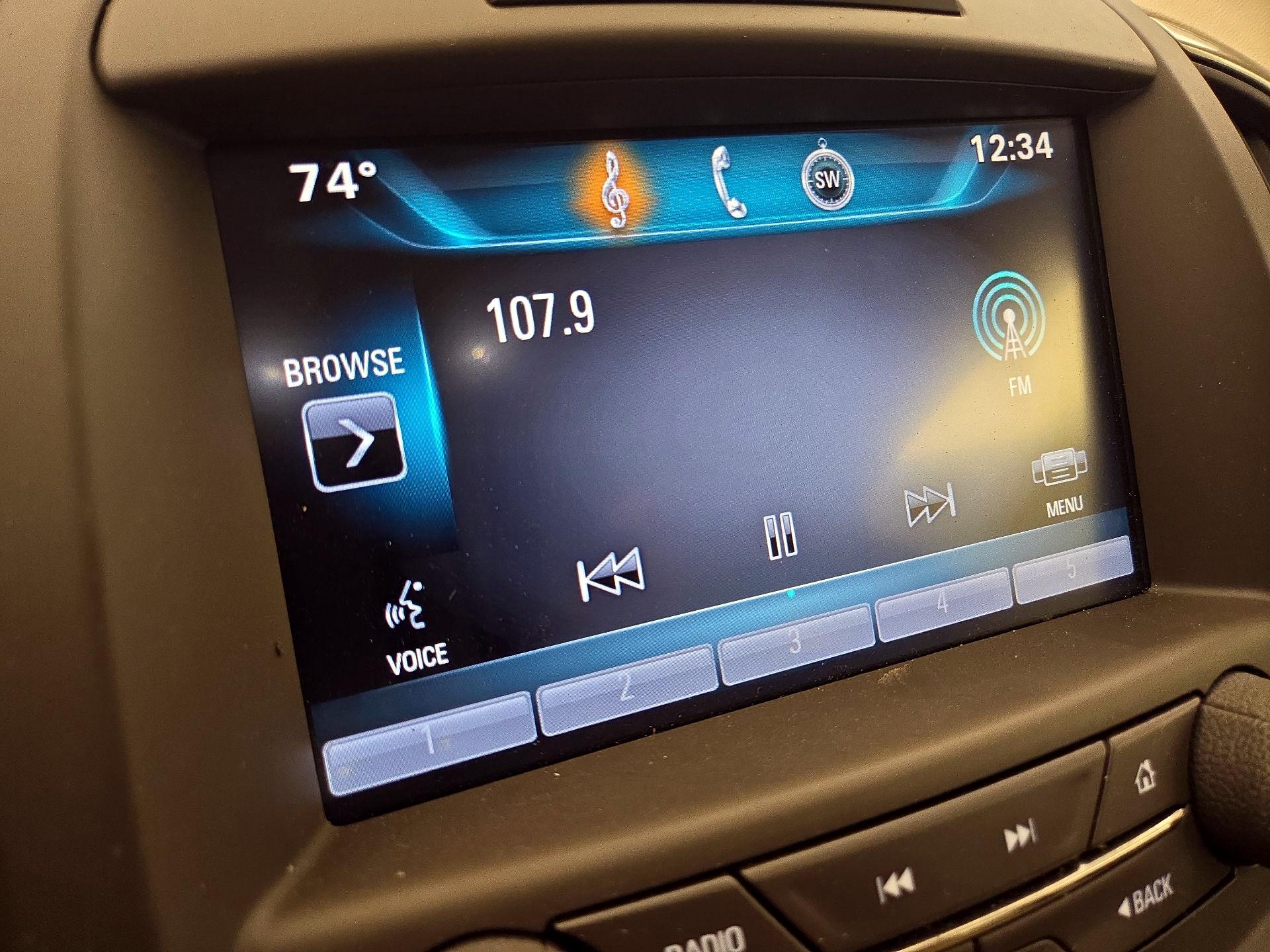 Thumbnail: 2015 Buick LaCrosse - 16