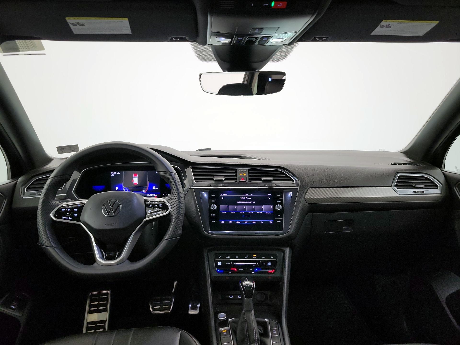 Thumbnail: 2022 Volkswagen Tiguan - 9