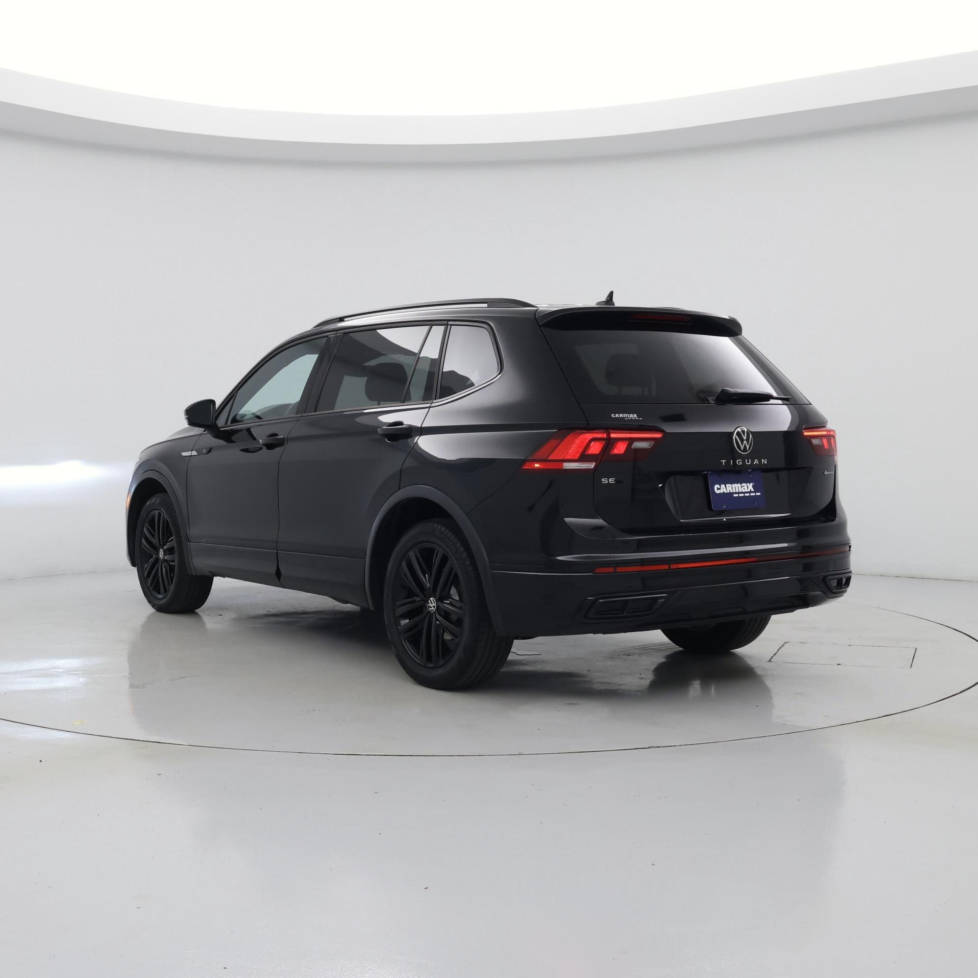 Thumbnail: 2022 Volkswagen Tiguan - 2