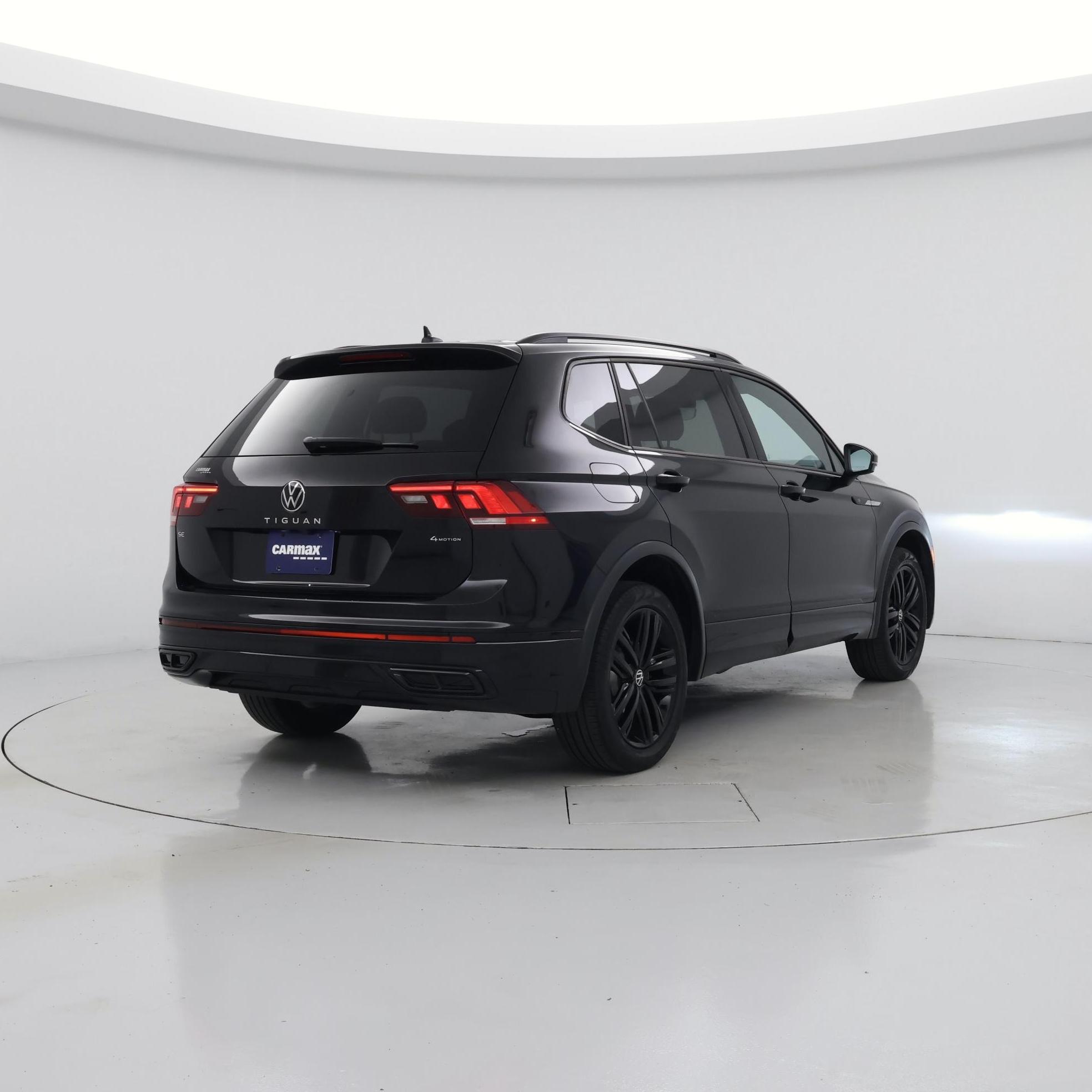 Thumbnail: 2022 Volkswagen Tiguan - 8