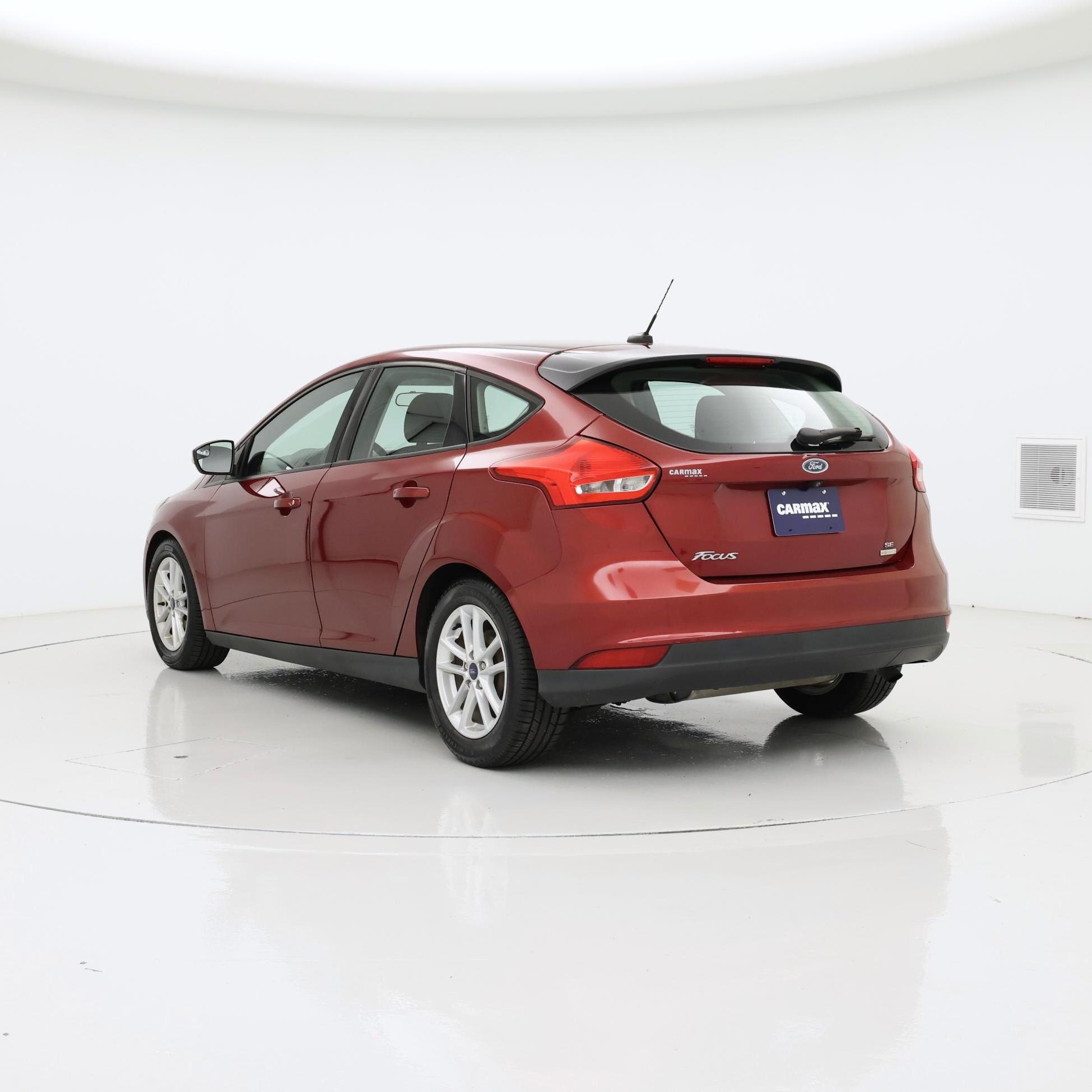 Thumbnail: 2015 Ford Focus - 2
