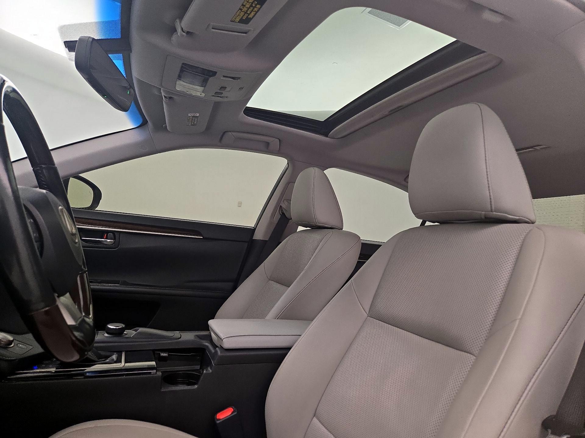 Thumbnail: 2016 Lexus ES - 19