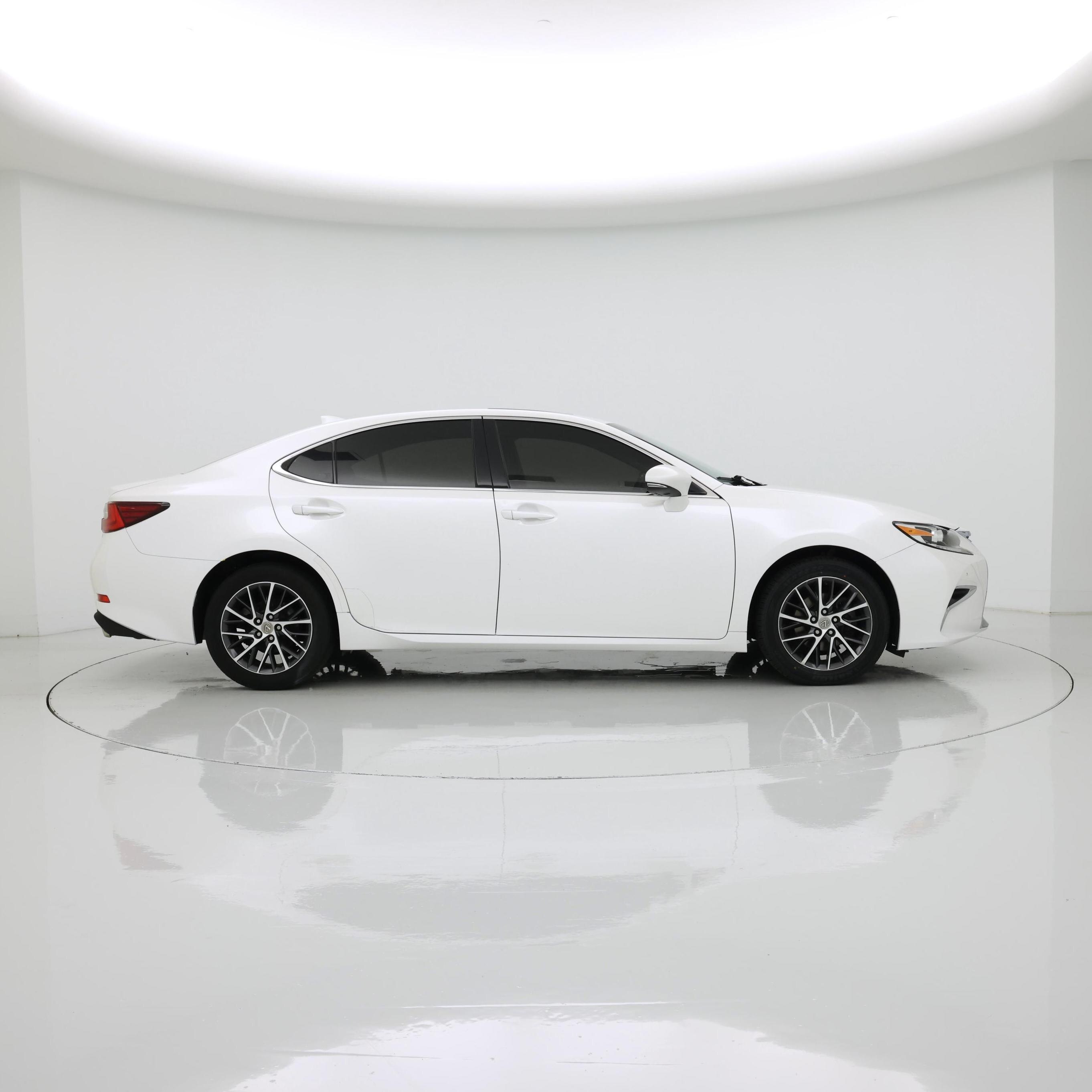 Thumbnail: 2016 Lexus ES - 7