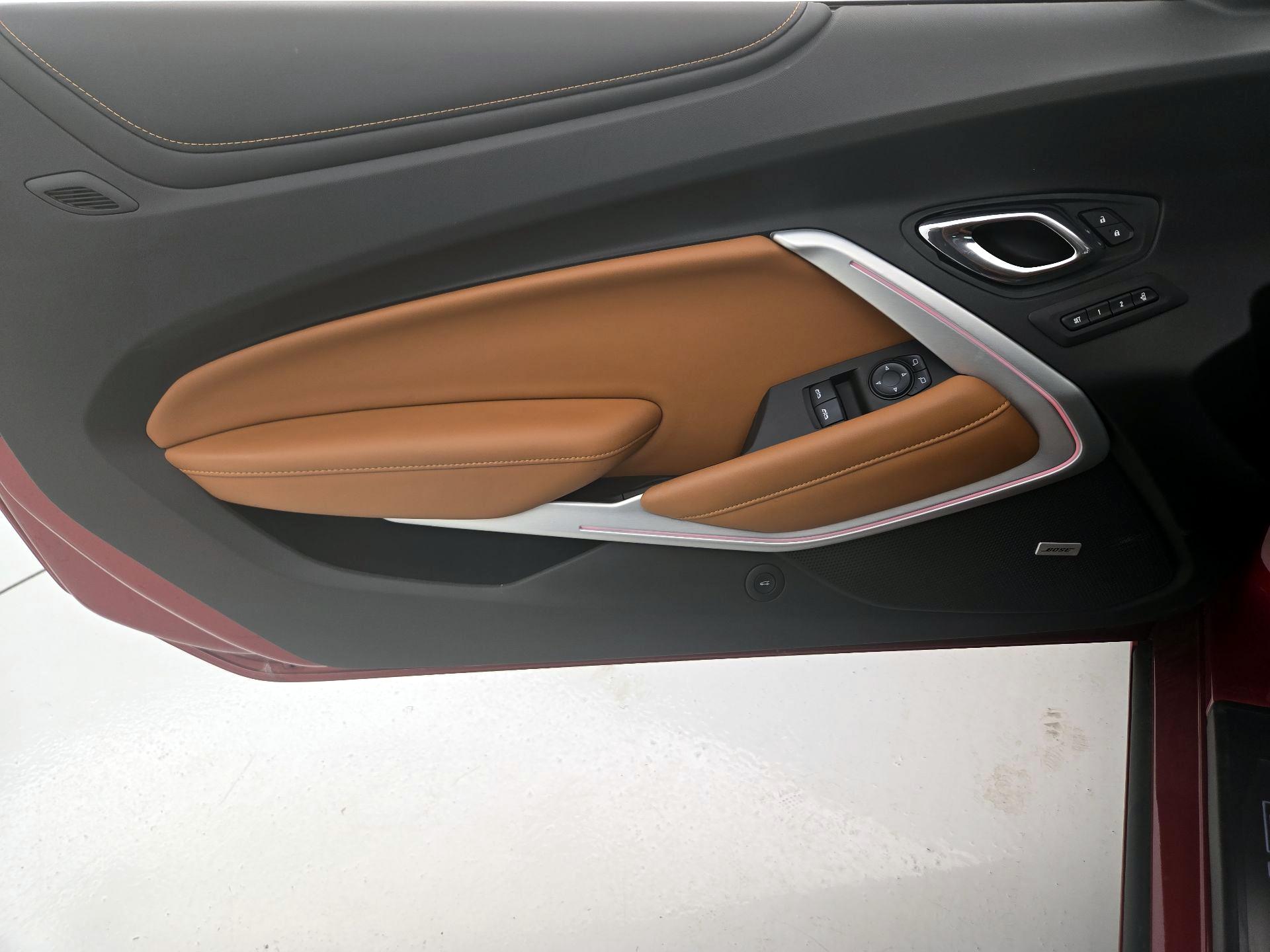 Thumbnail: 2016 Chevrolet Camaro - 12