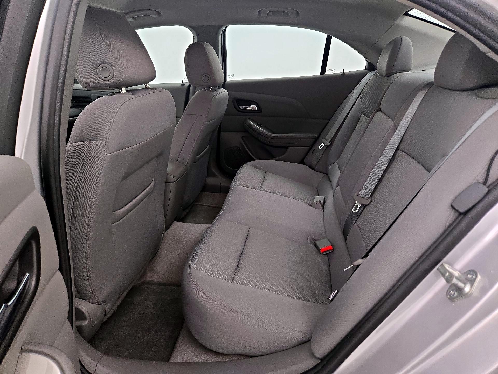 Thumbnail: 2014 Chevrolet Malibu - 18