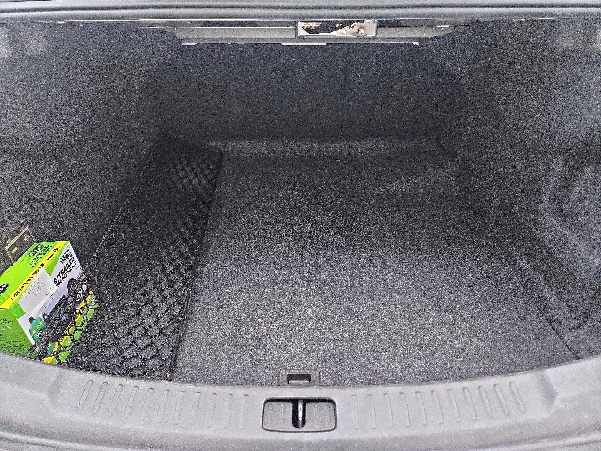 Thumbnail: 2014 Chevrolet Malibu - 19
