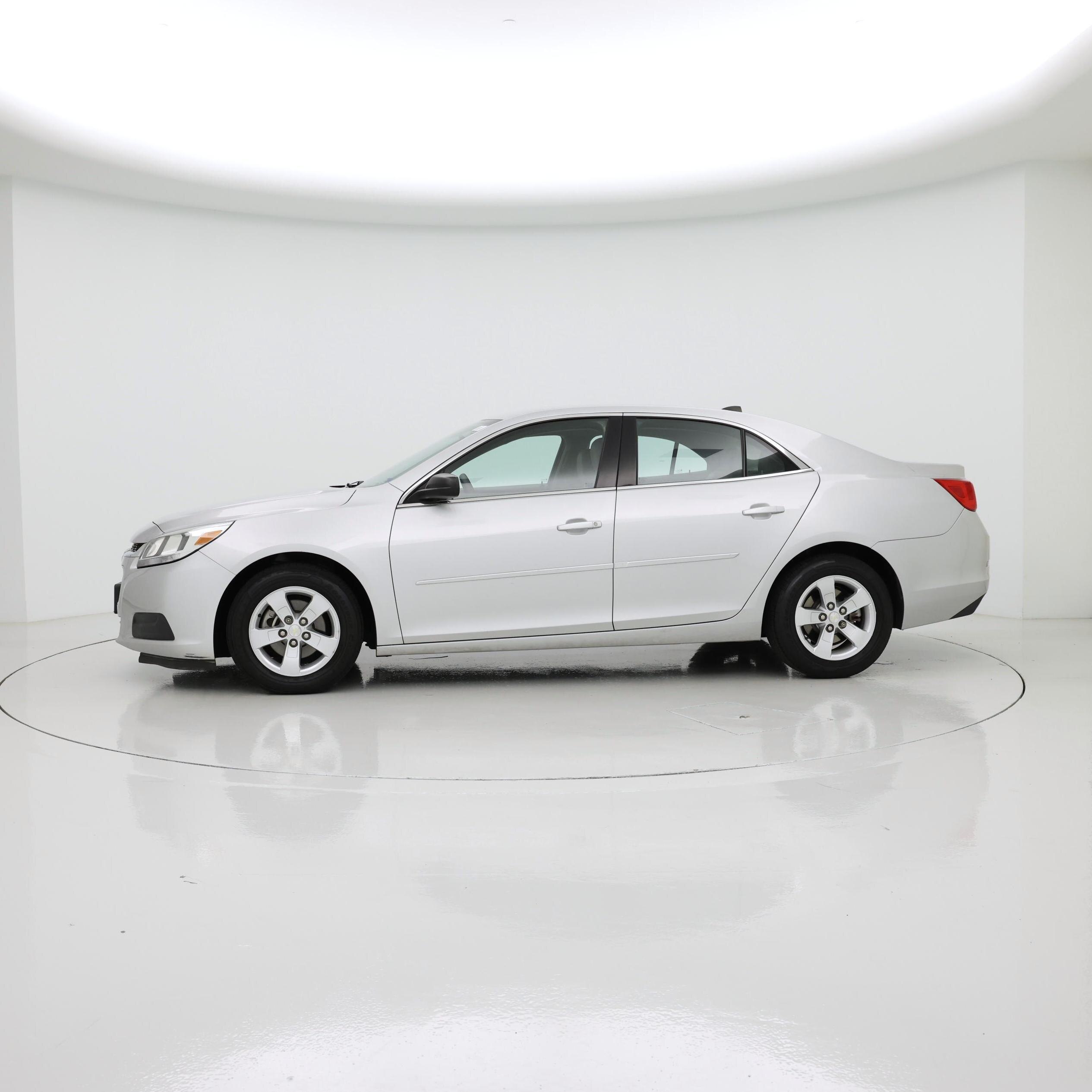 Thumbnail: 2014 Chevrolet Malibu - 3