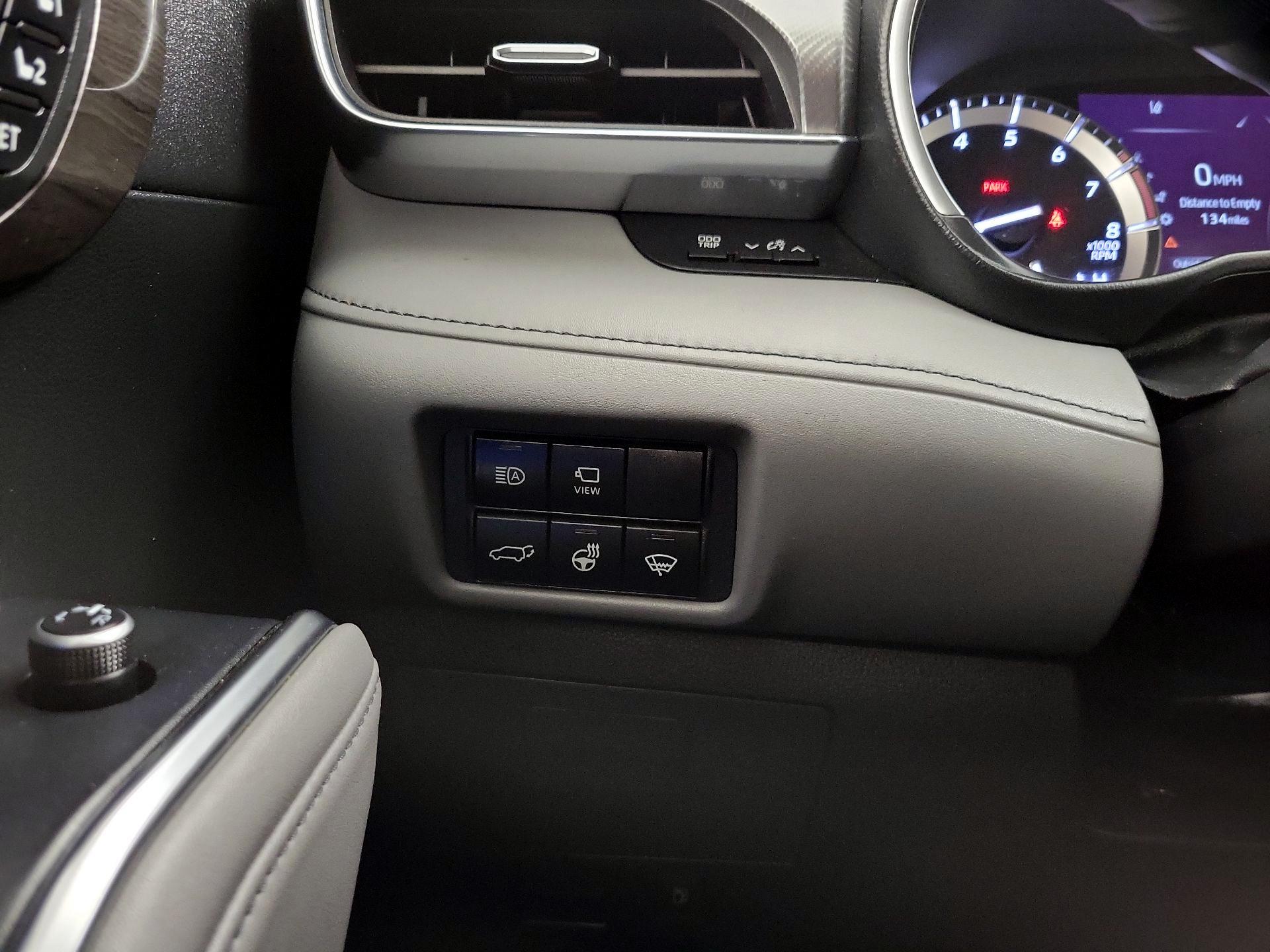 Thumbnail: 2022 Toyota Highlander - 13