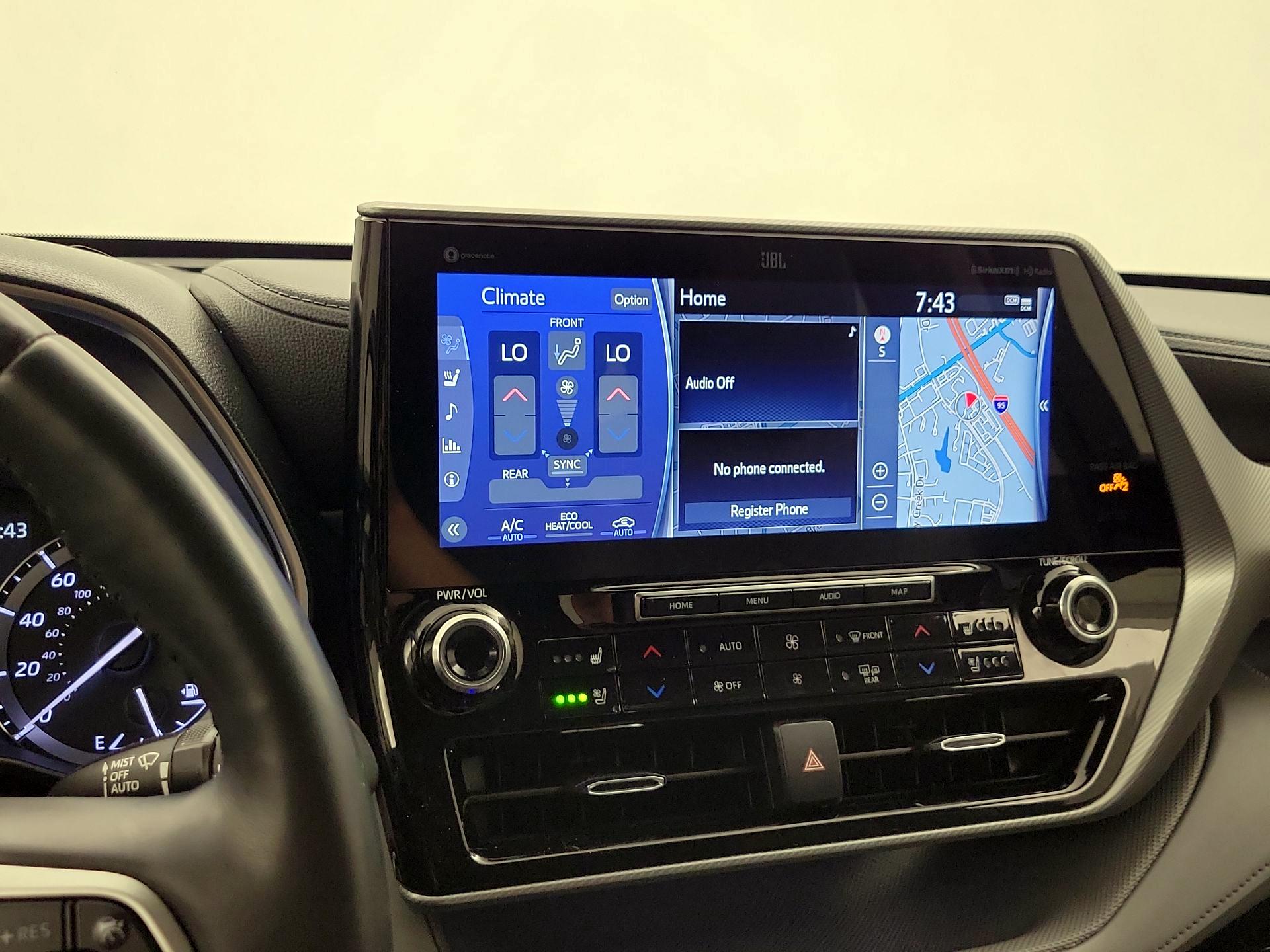 Thumbnail: 2022 Toyota Highlander - 17