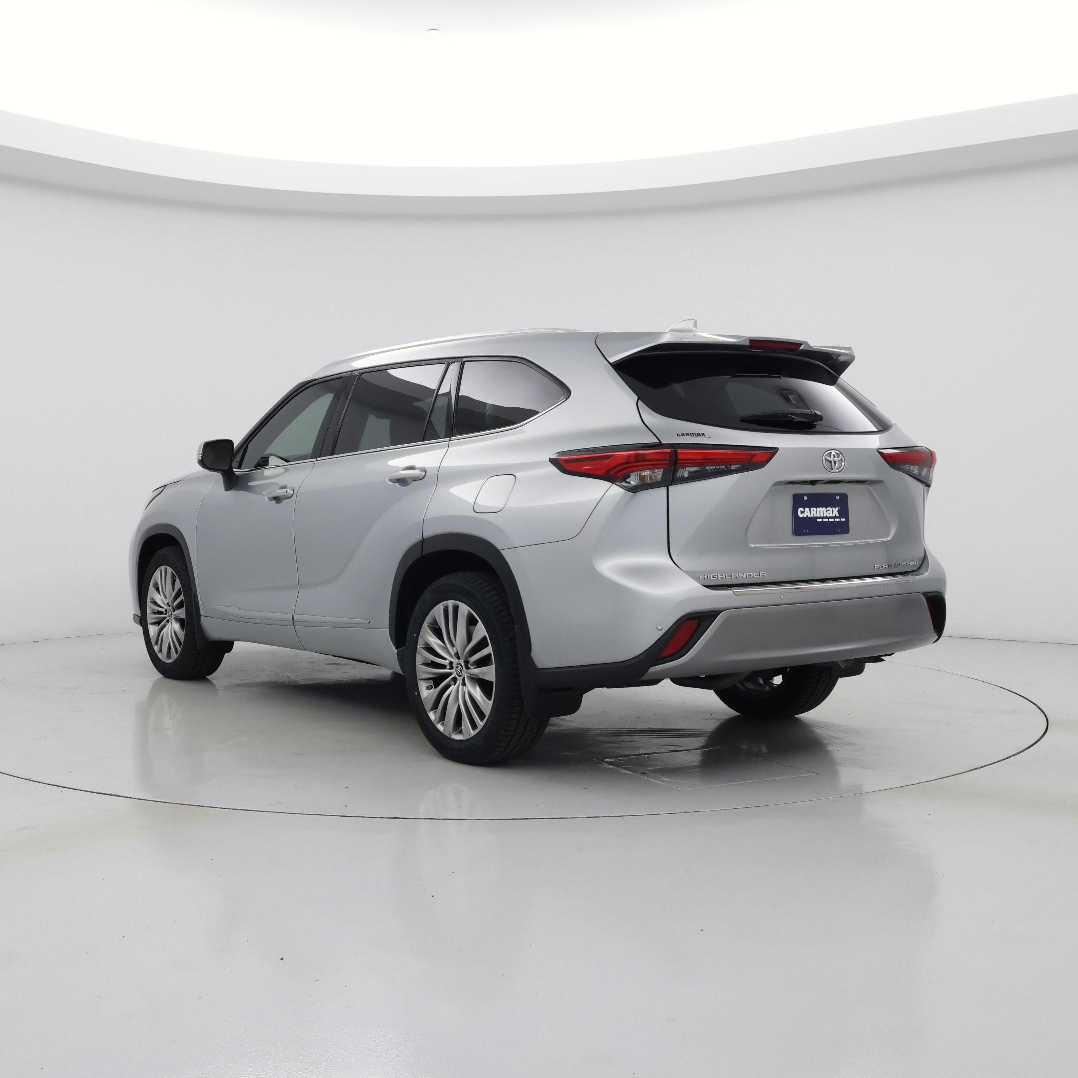 Thumbnail: 2022 Toyota Highlander - 2