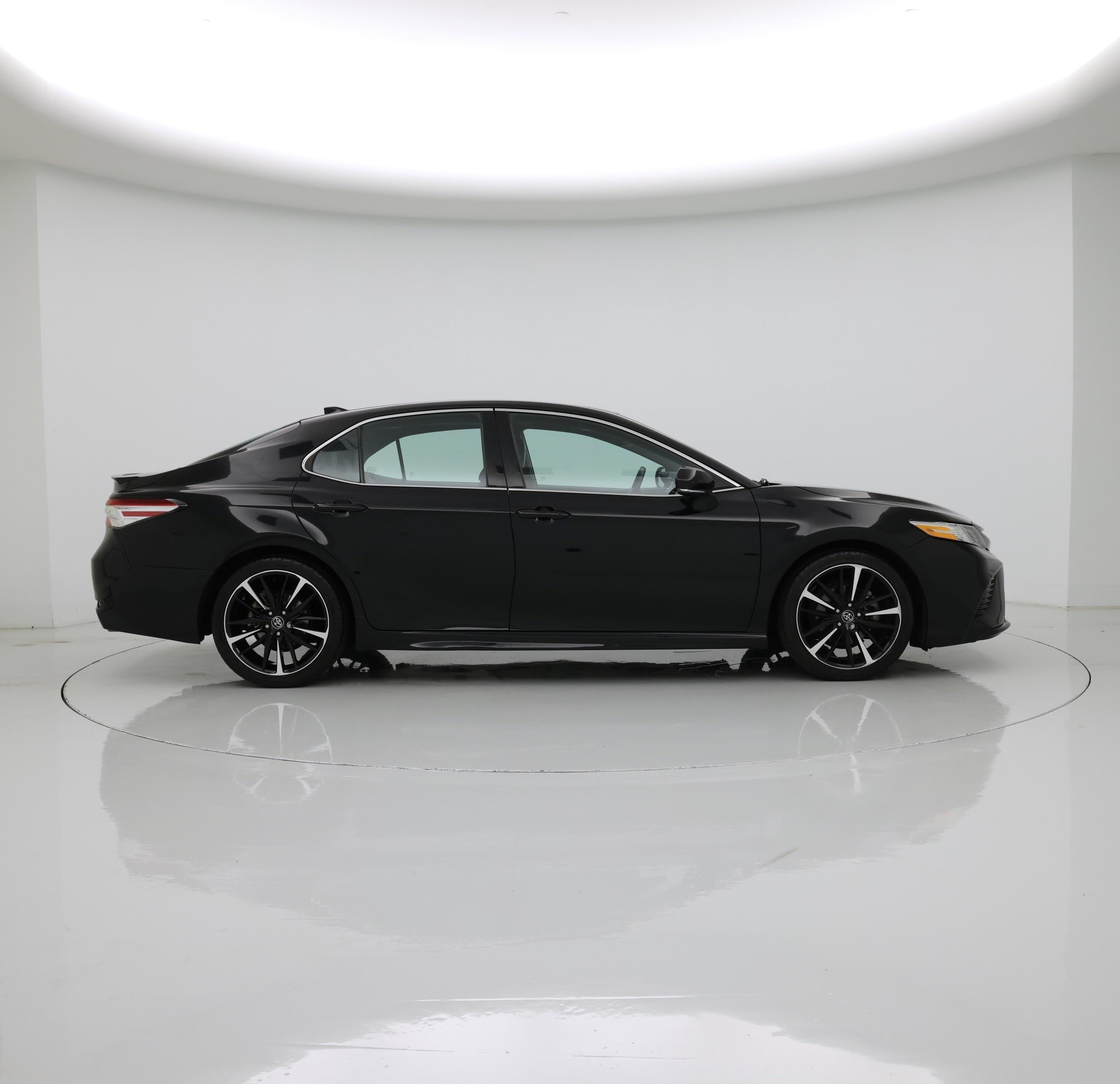 Thumbnail: 2020 Toyota Camry - 7