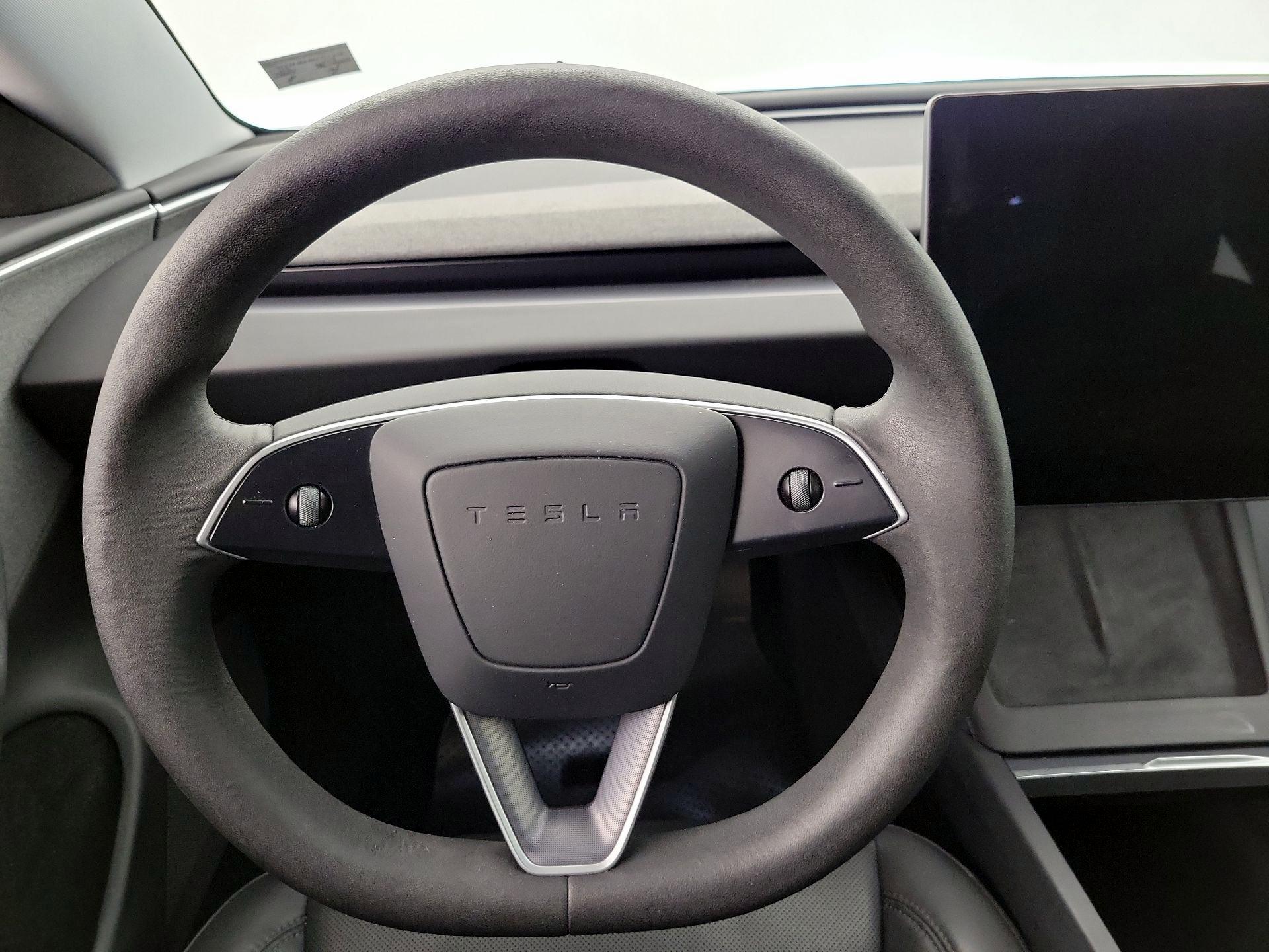 Thumbnail: 2024 Tesla Model 3 - 10