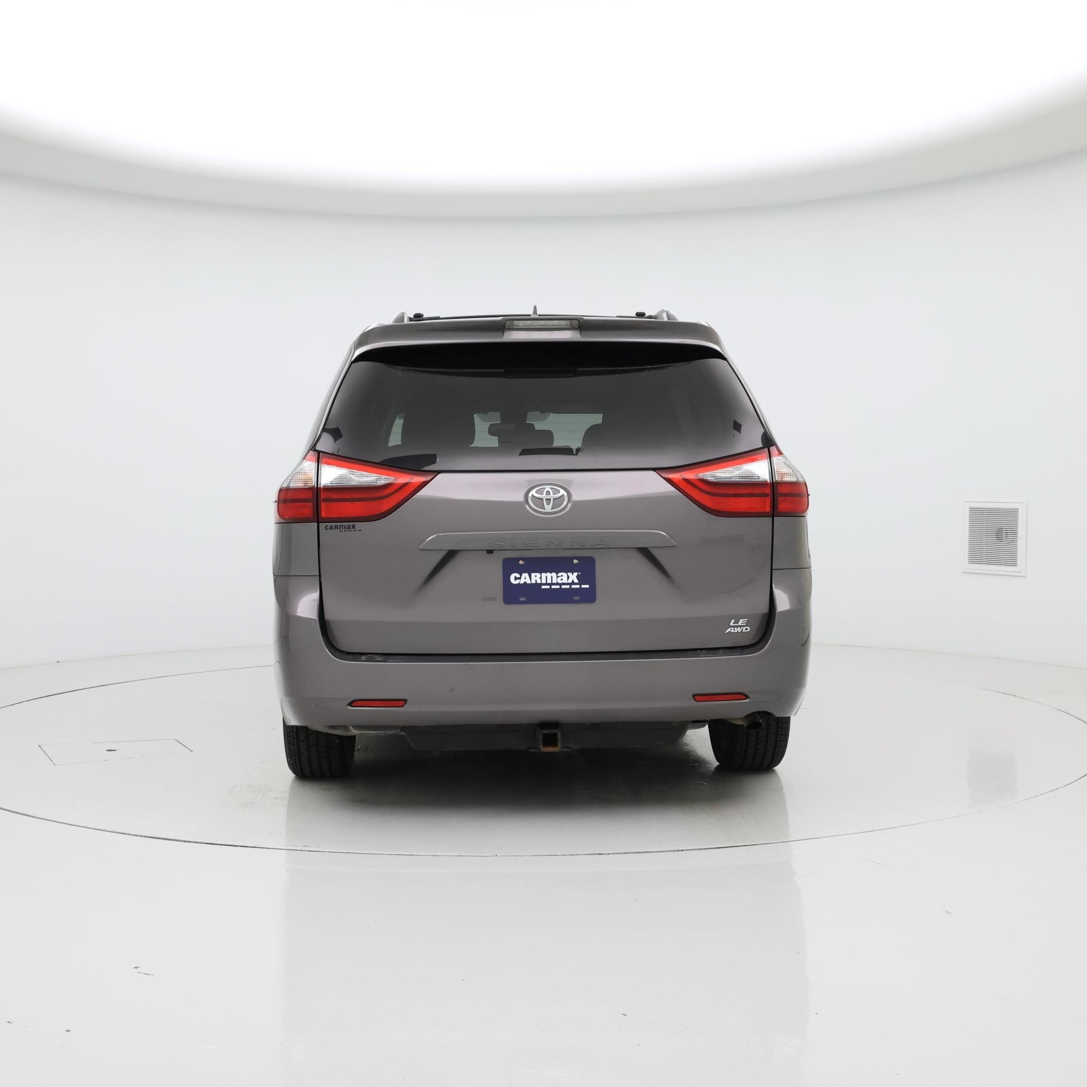 Thumbnail: 2020 Toyota Sienna - 6