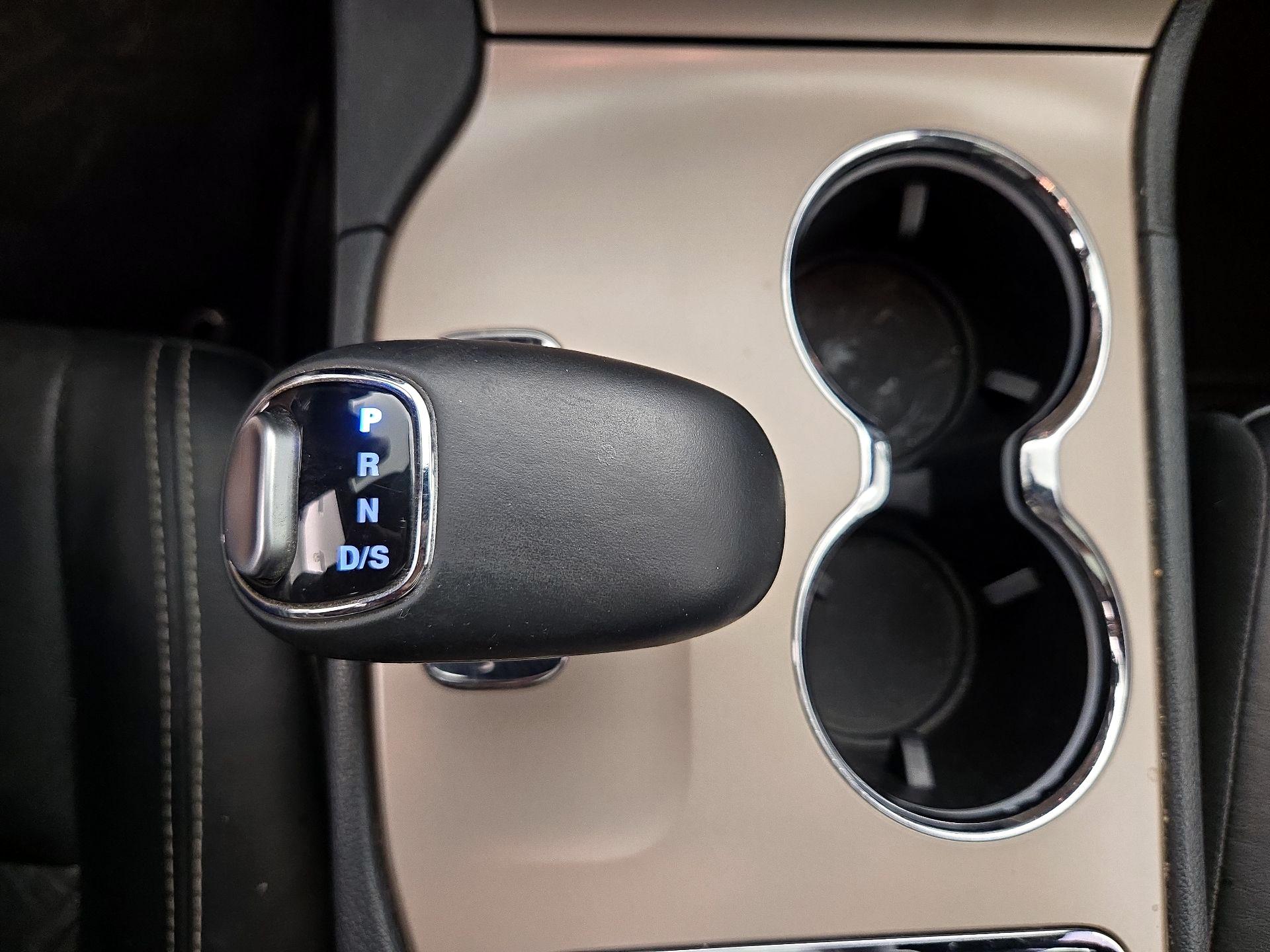 Thumbnail: 2014 Jeep Grand Cherokee - 18