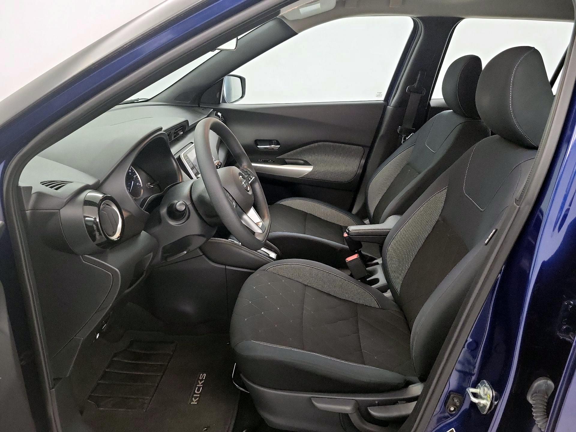 Thumbnail: 2020 Nissan Kicks - 11