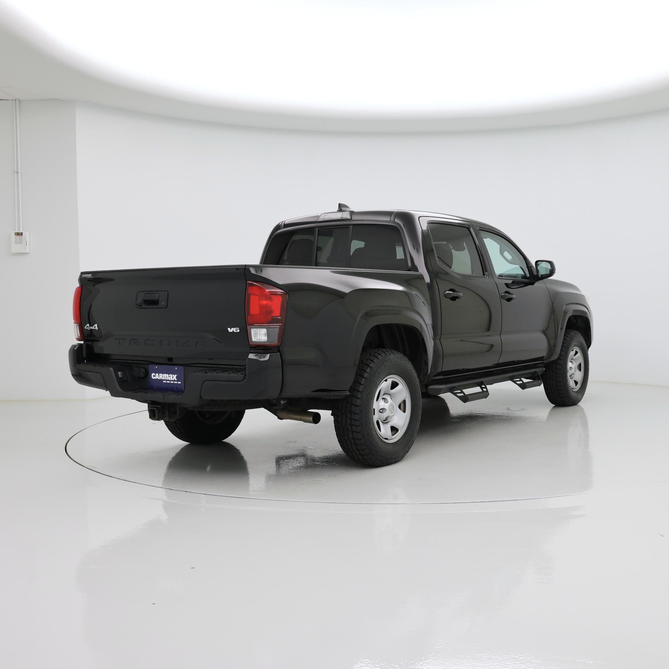 Thumbnail: 2023 Toyota Tacoma - 8