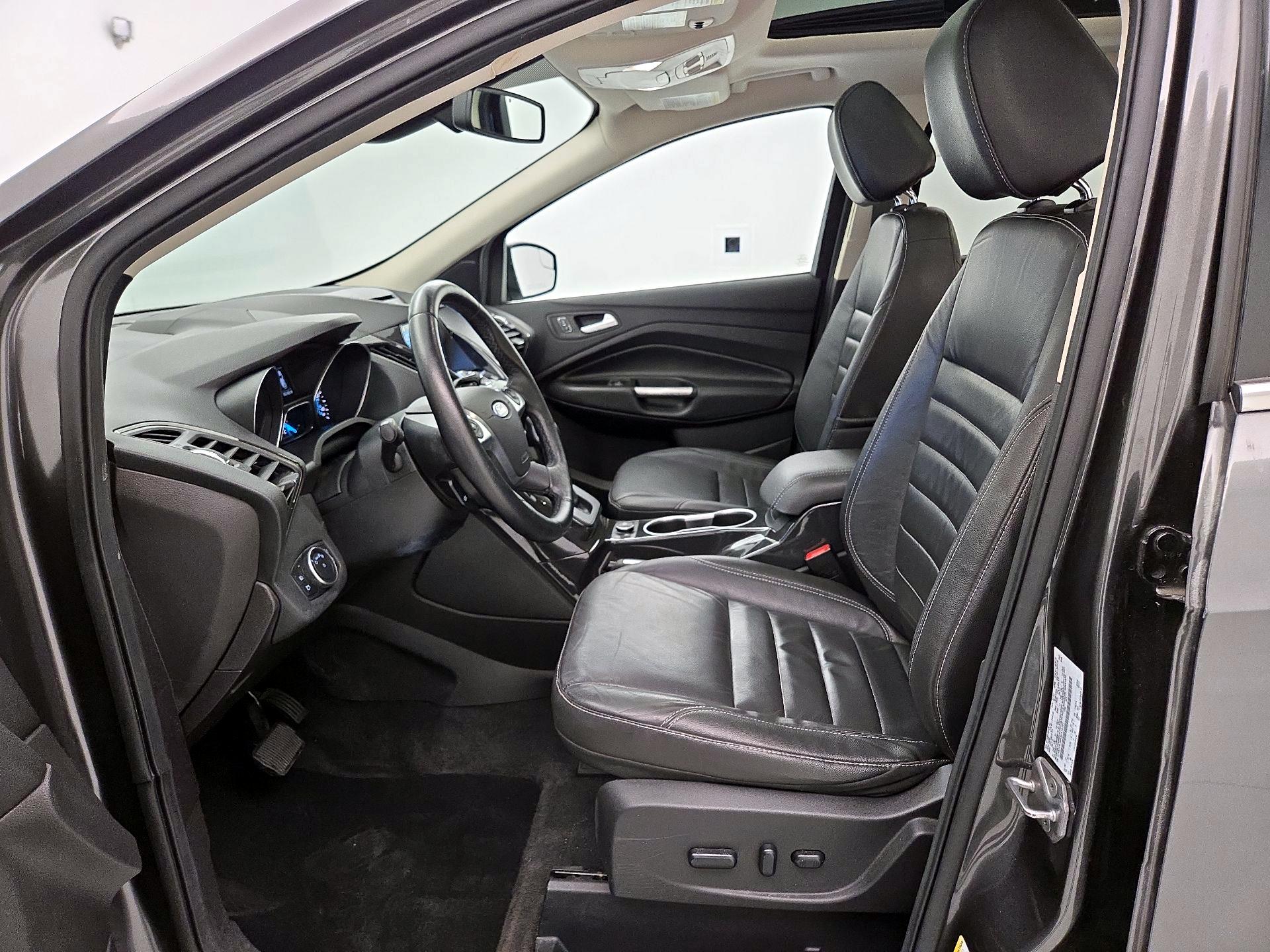 Thumbnail: 2016 Ford Escape - 11